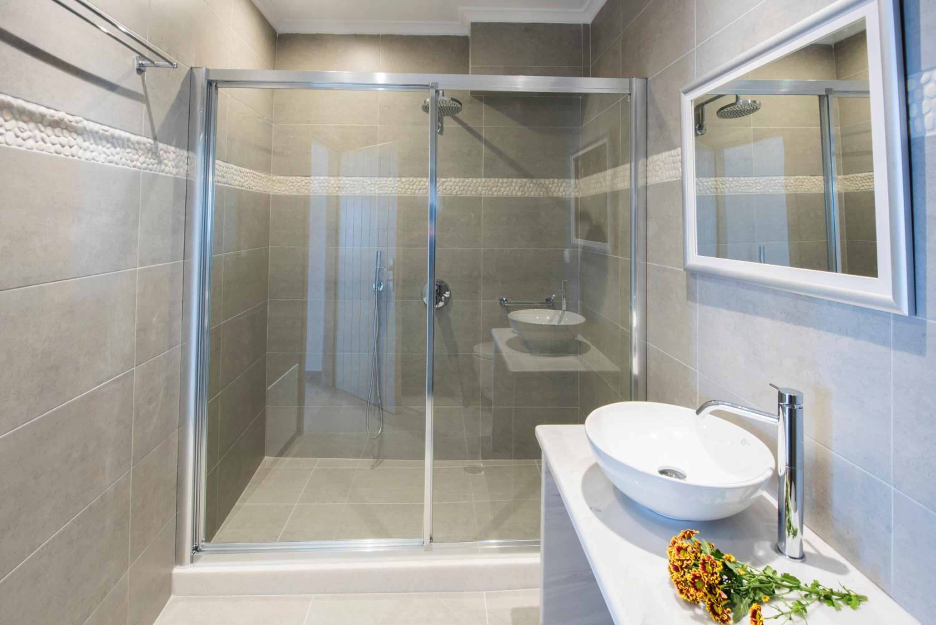 Two-Bedroom Apartment - Photo 11