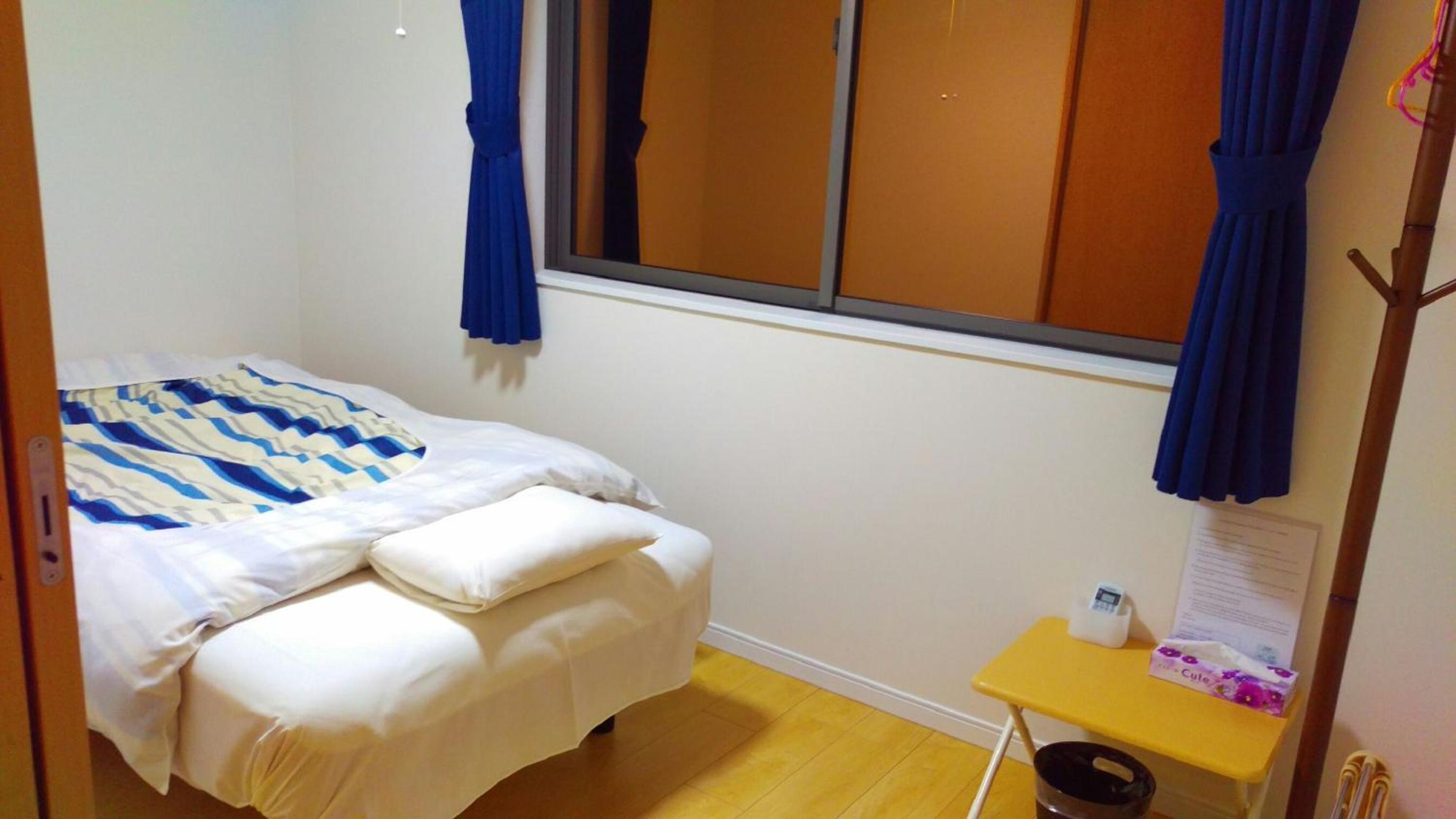 Single Room photo 3