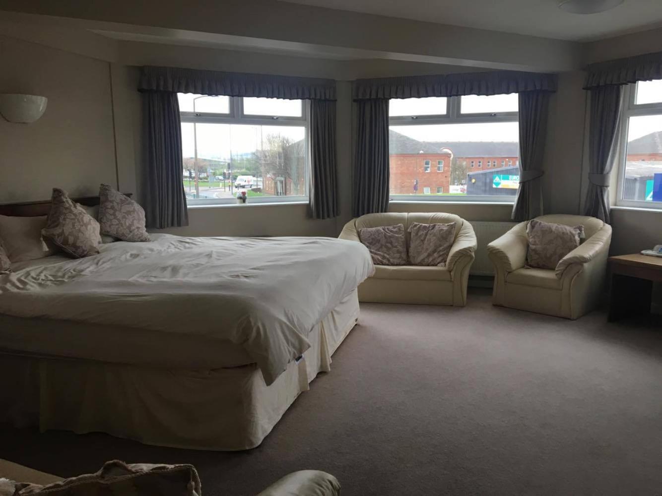 Luxury Suite photo 1