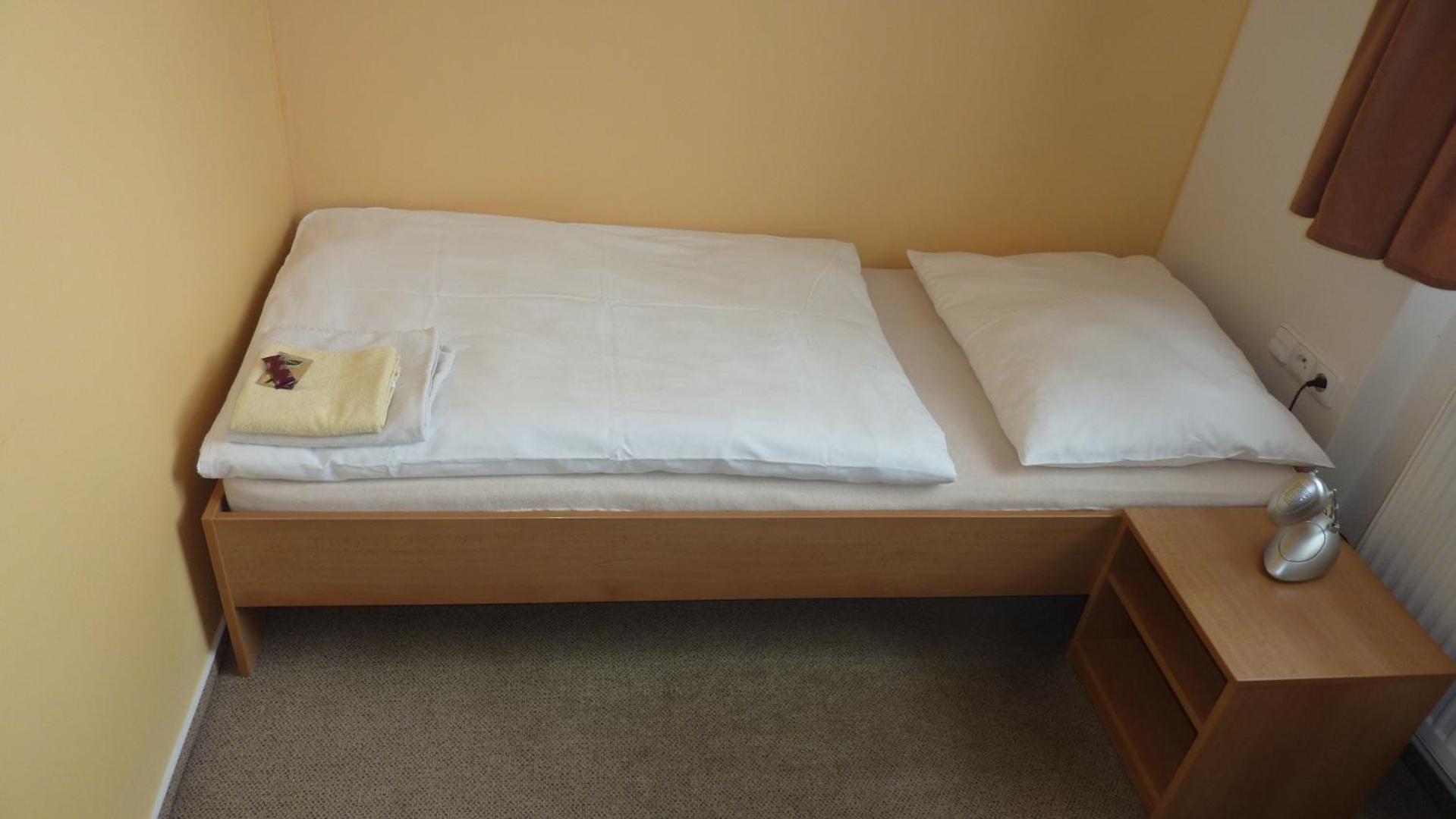 Single Room photo 3