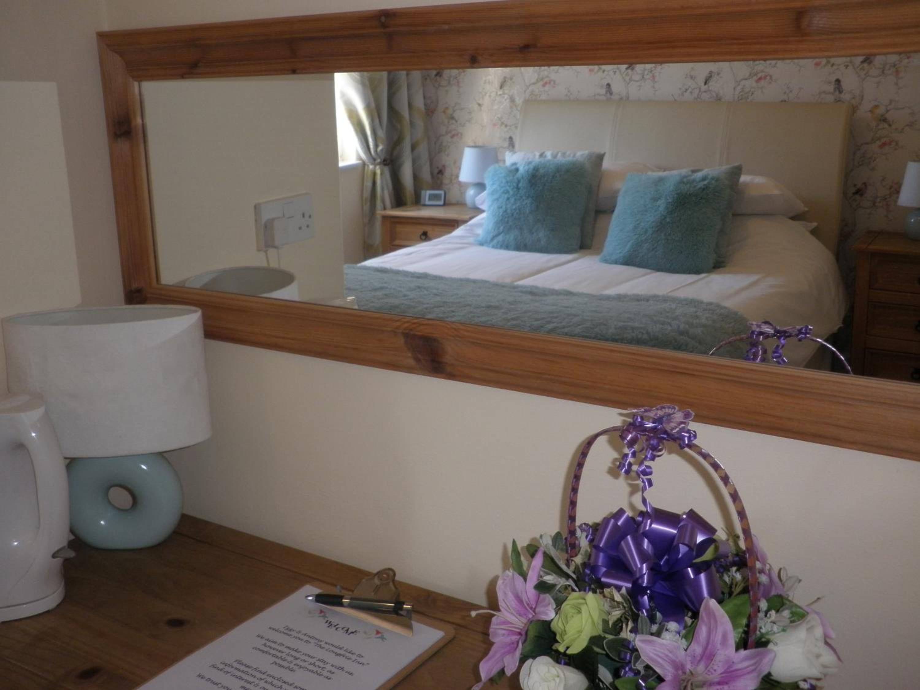 Double or Twin Room with Bathroom