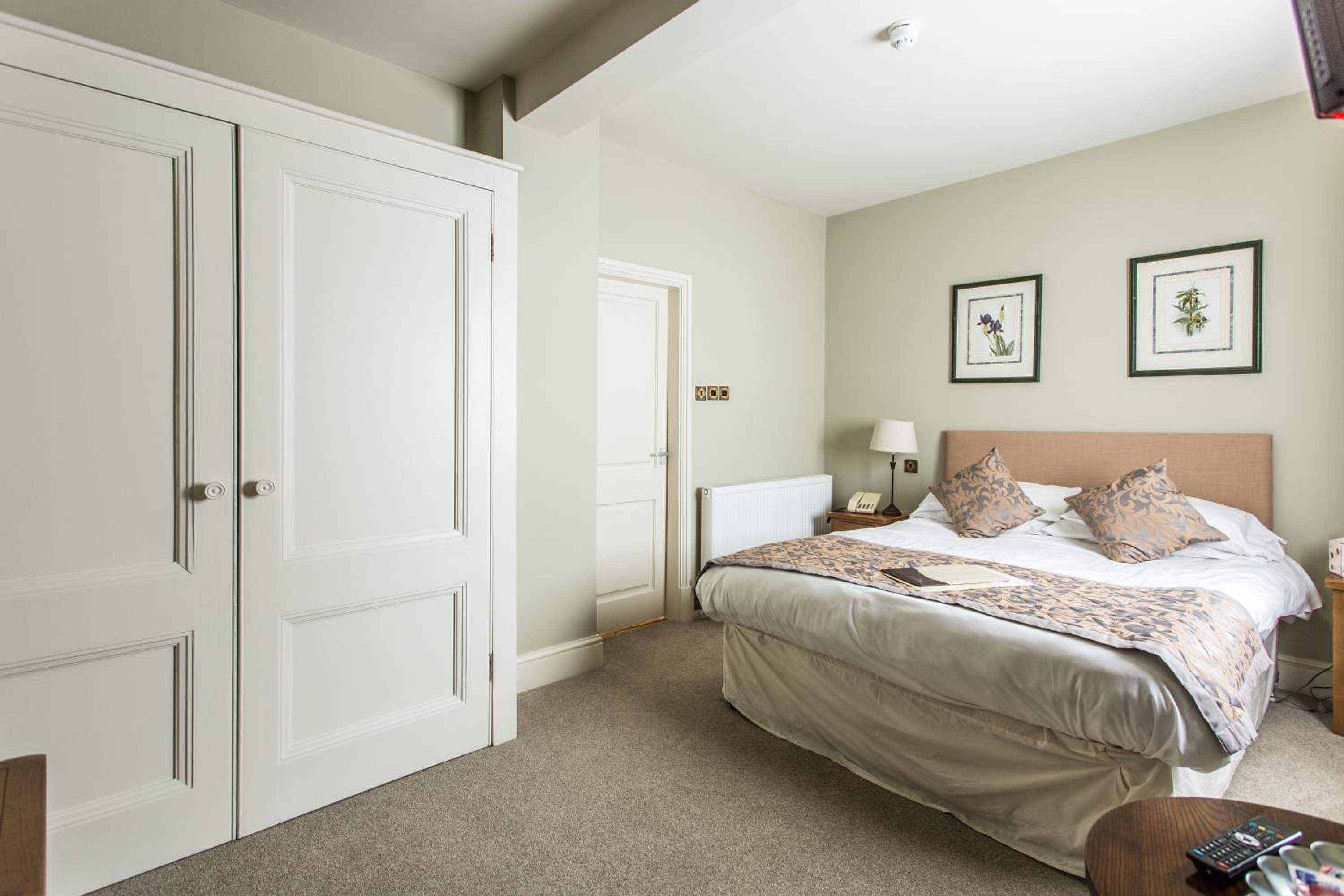 Double Room - Photo 11