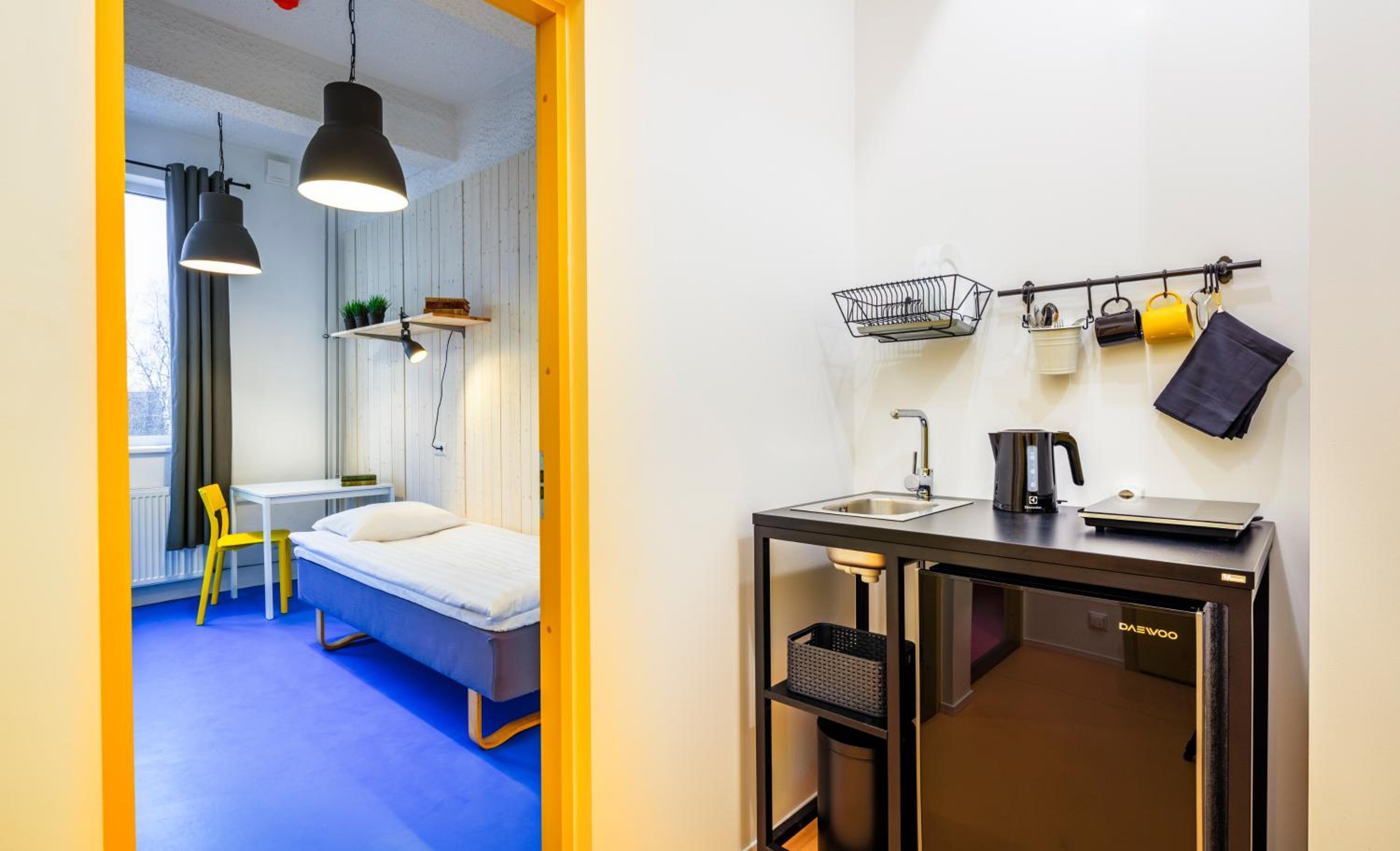 Single Room with Shared Bathroom photo 2