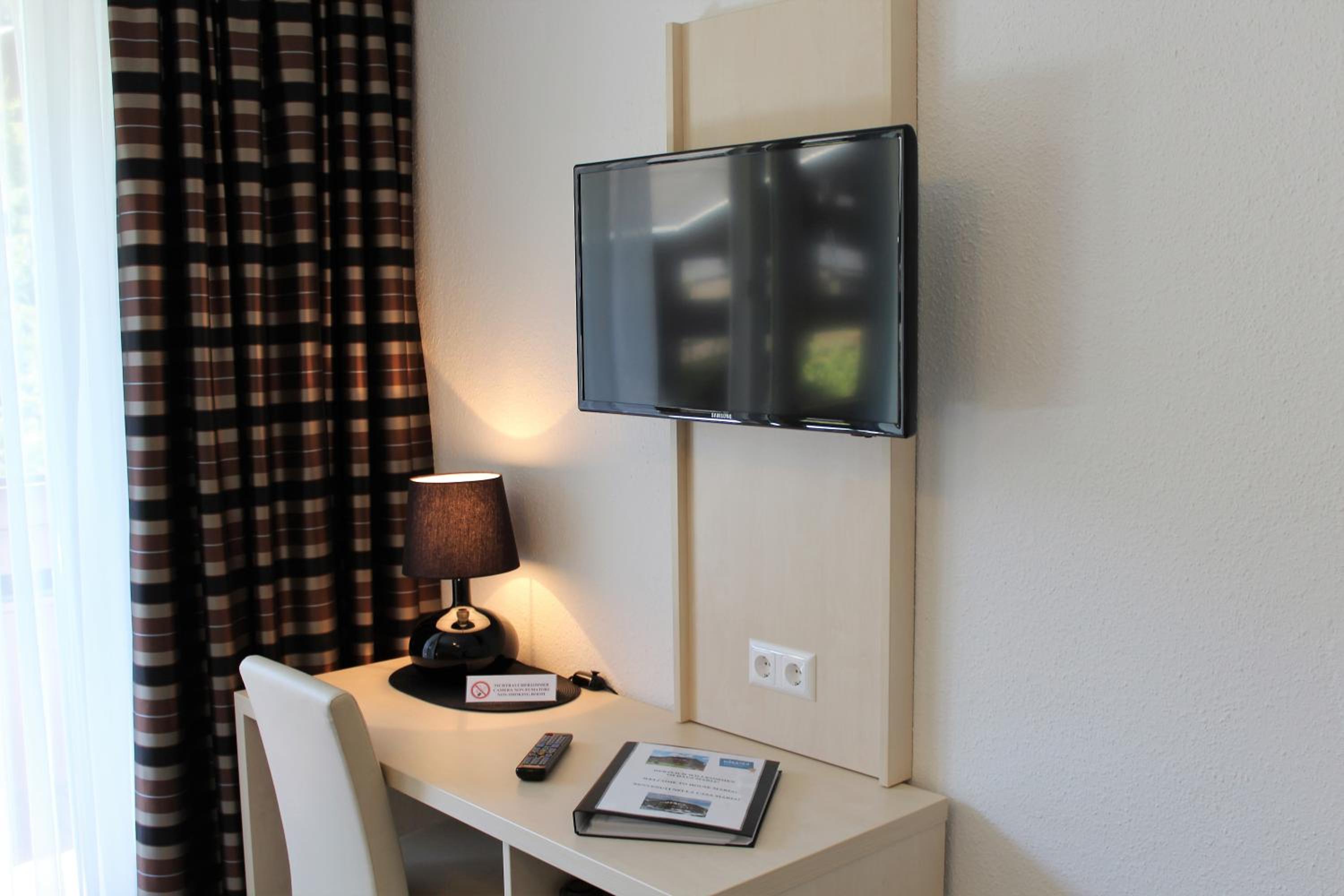 Single Room with Balcony photo 1