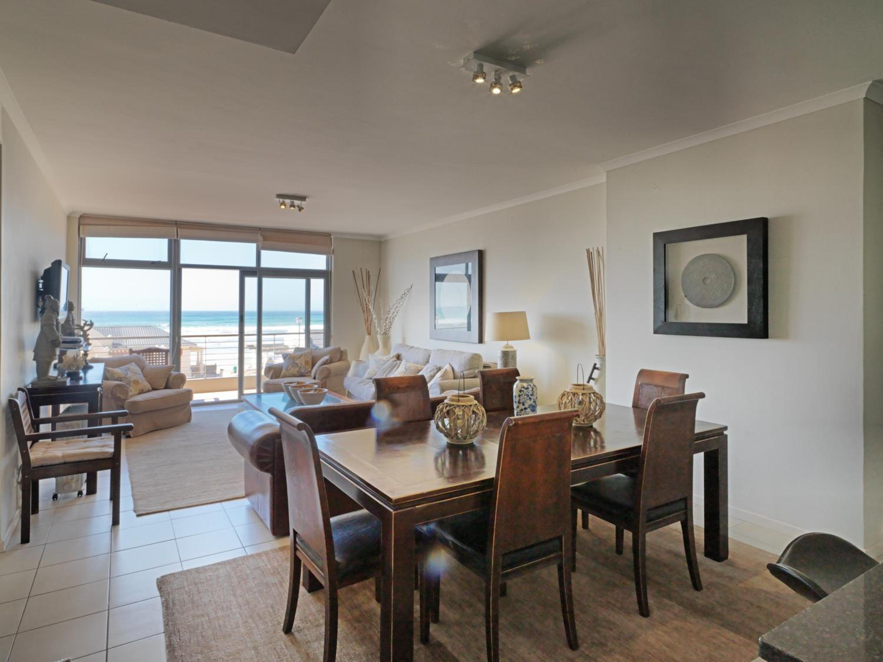 Two-Bedroom Sea facing Apartment photo 1