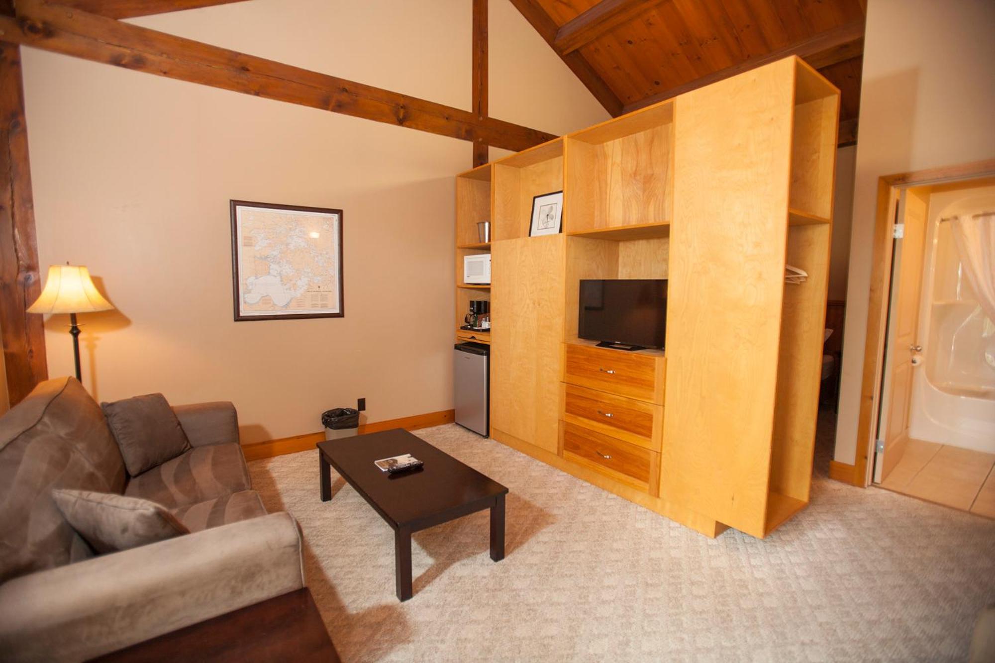 Queen Suite photo 3