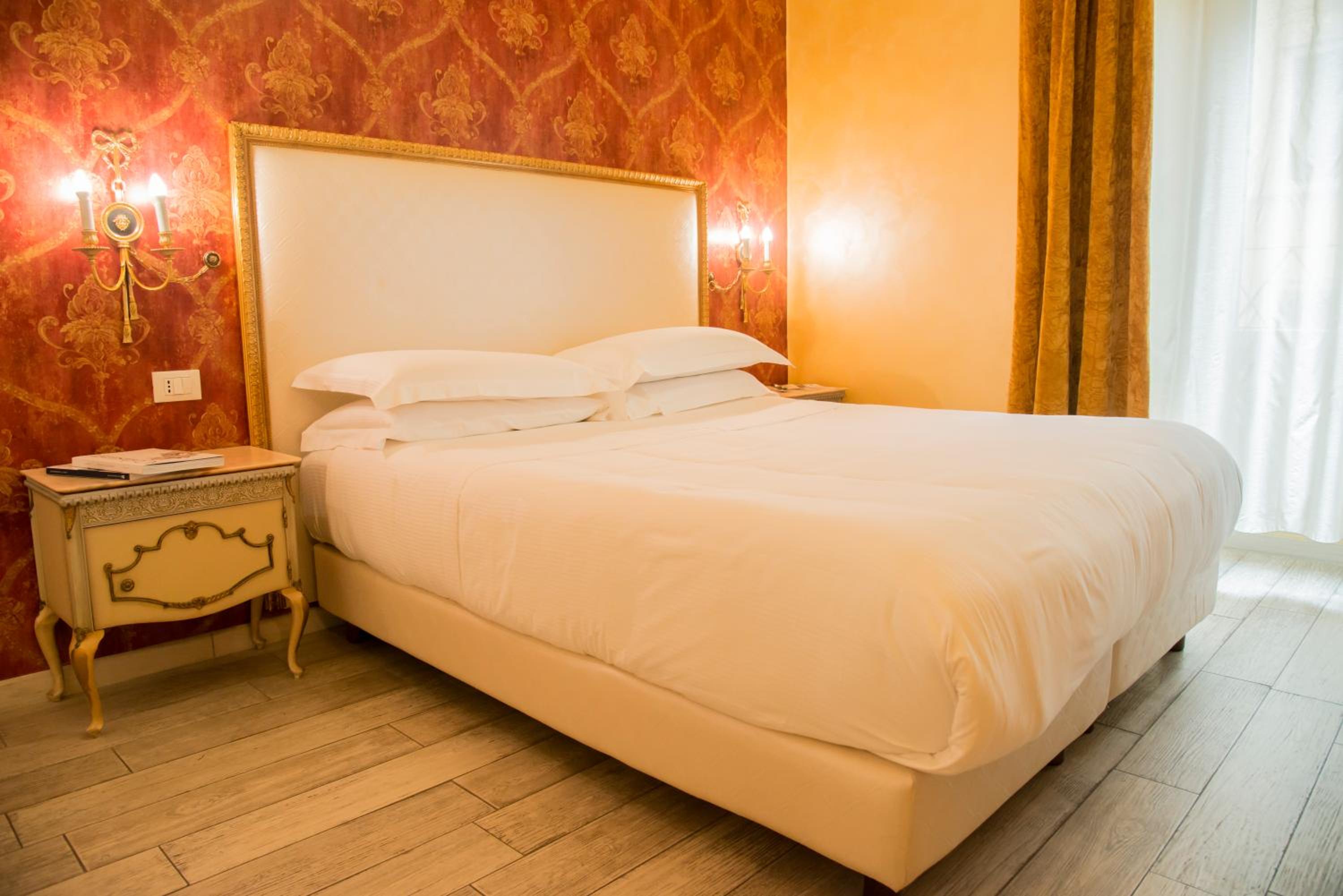 Superior Double or Twin Room photo 2