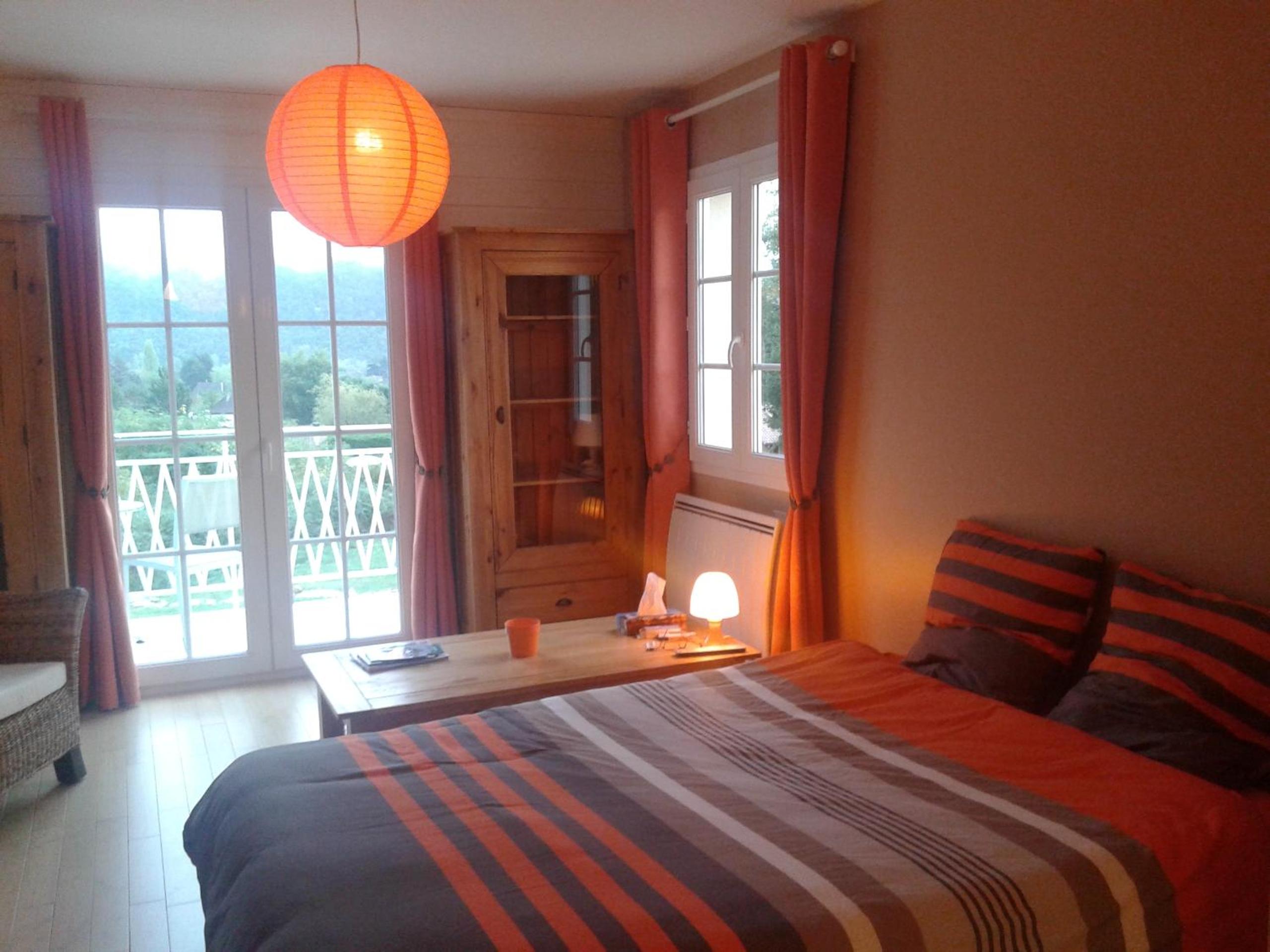 Double Room with Pool View photo 3