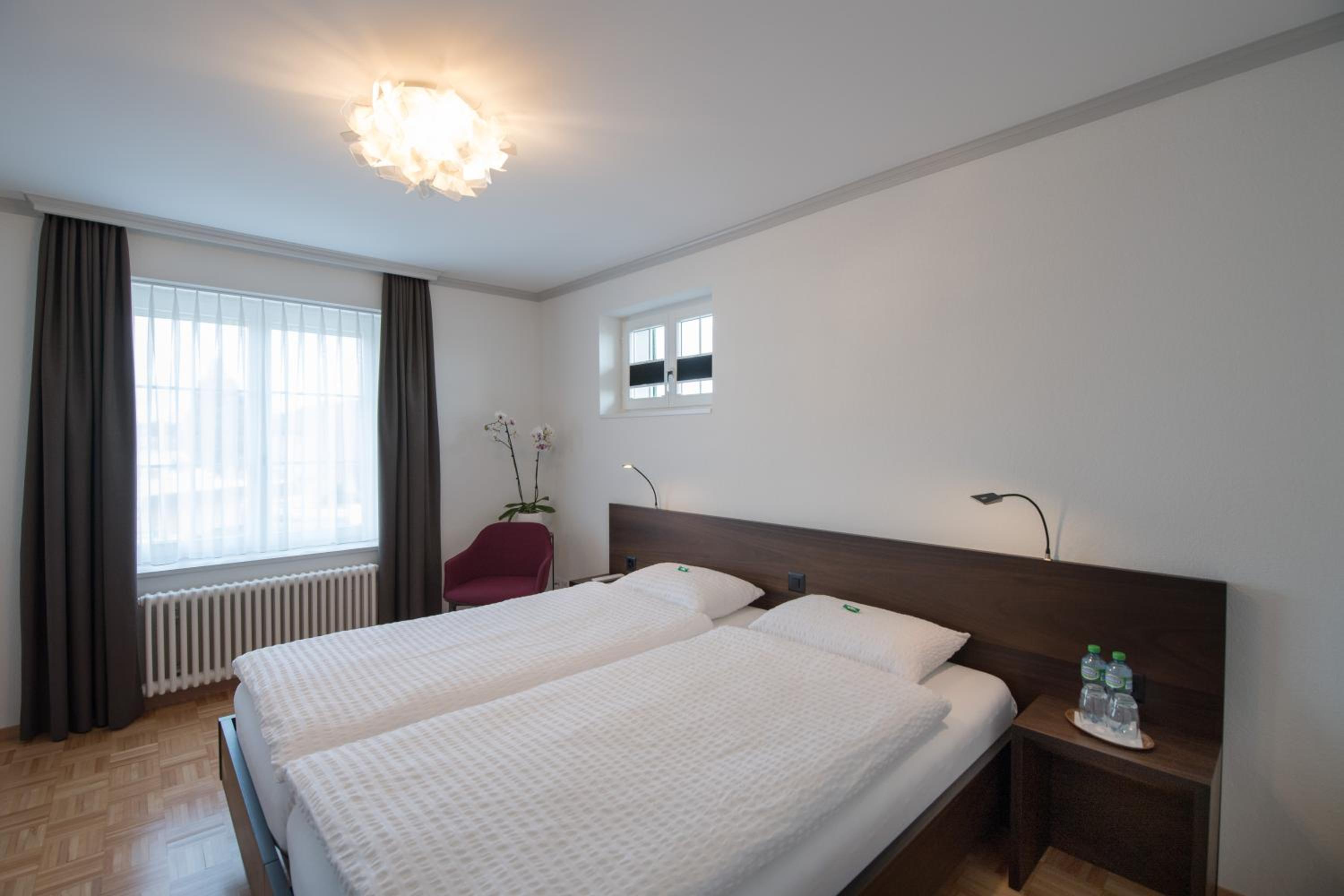 Double Room with Bath photo 3