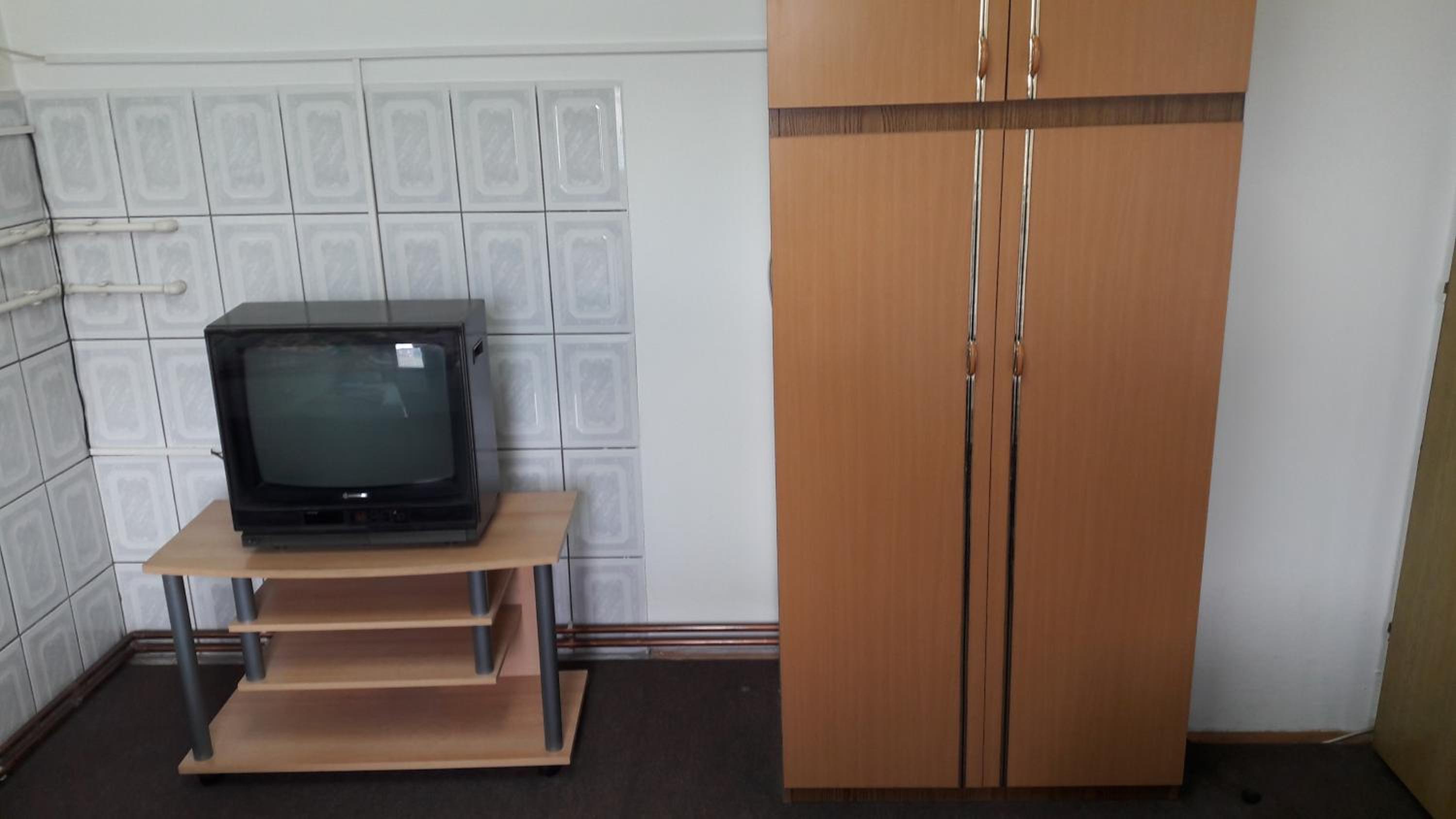 Economy Twin Room photo 2