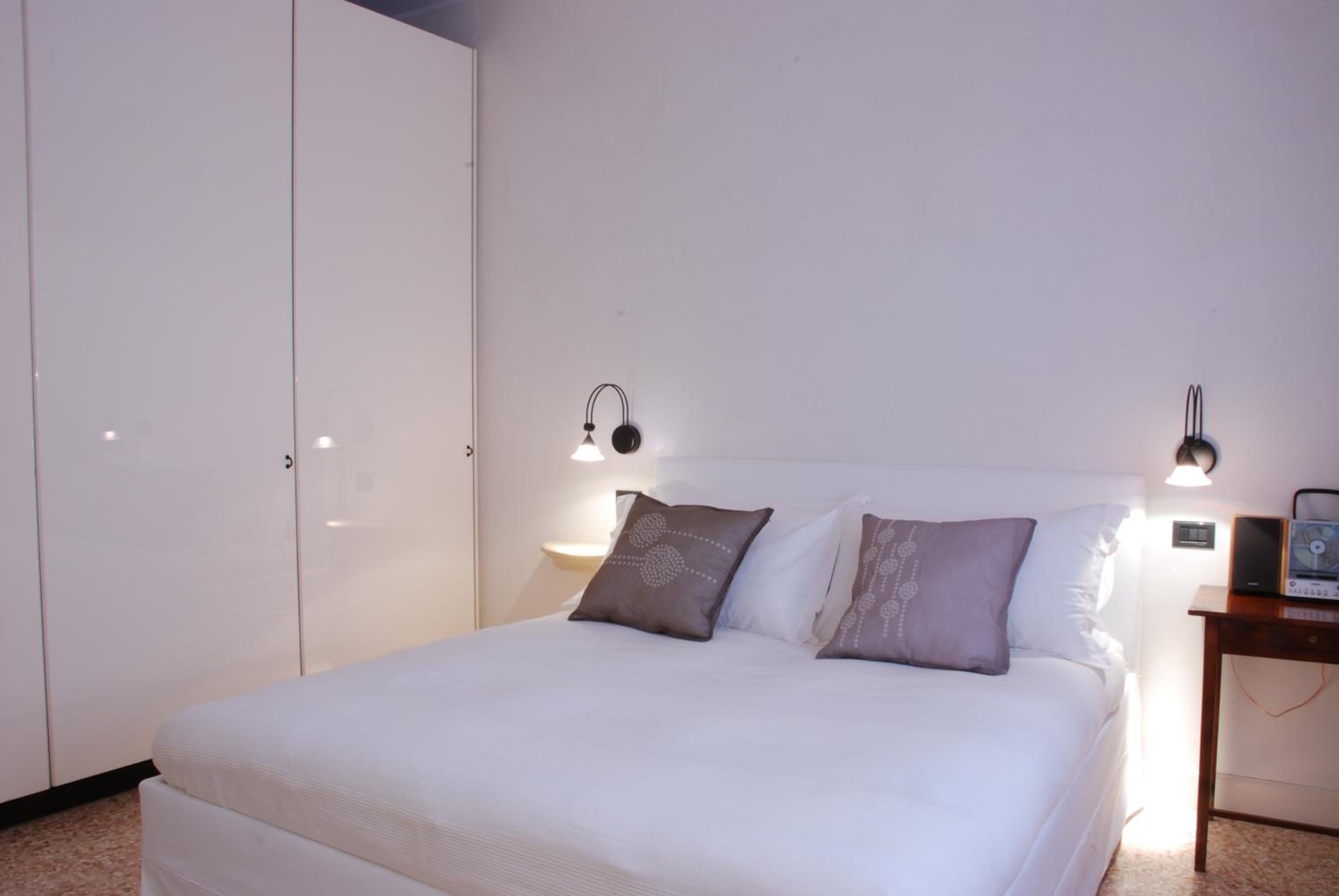 Double Room With Shared Bathroom