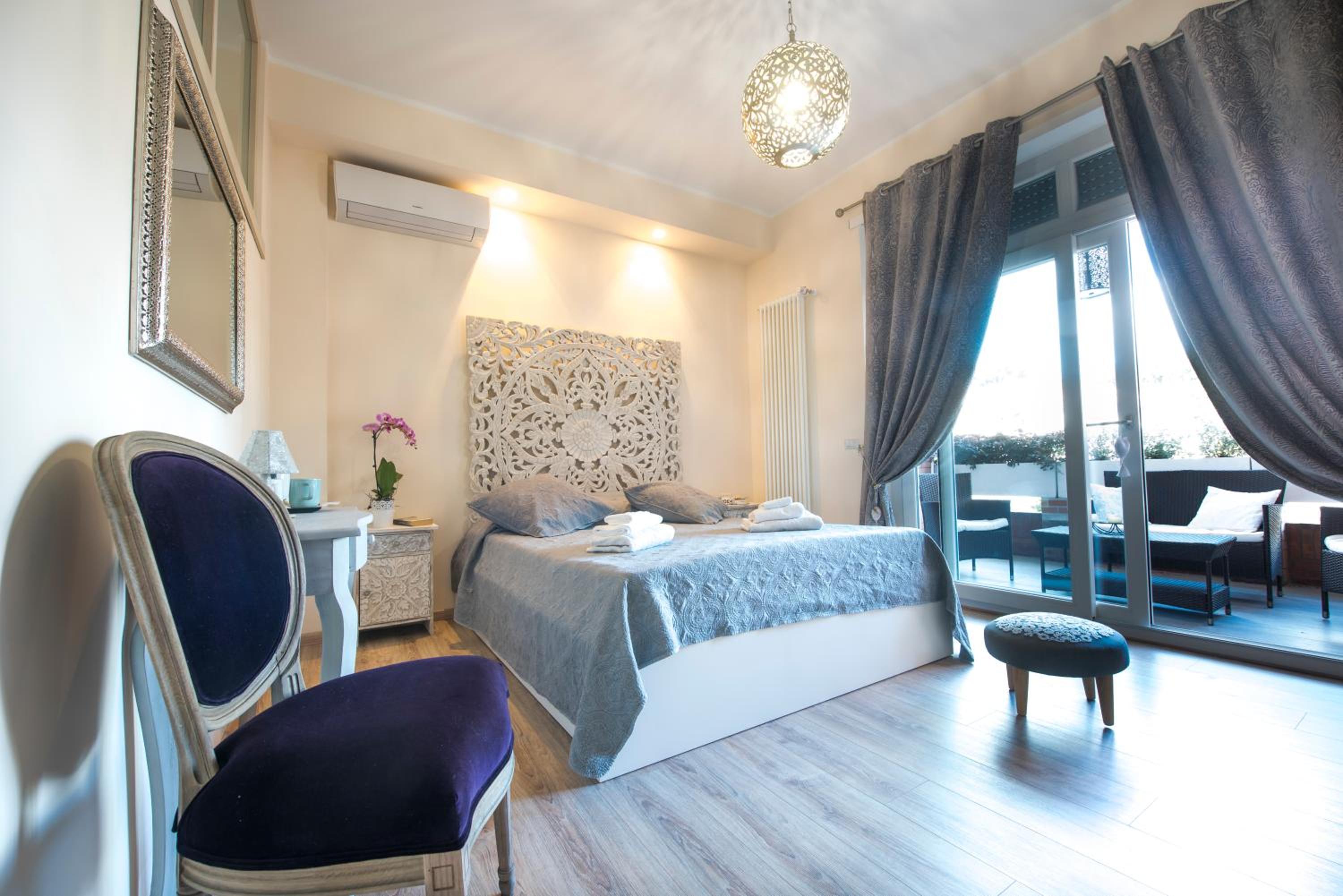 Five-Bedroom Apartment