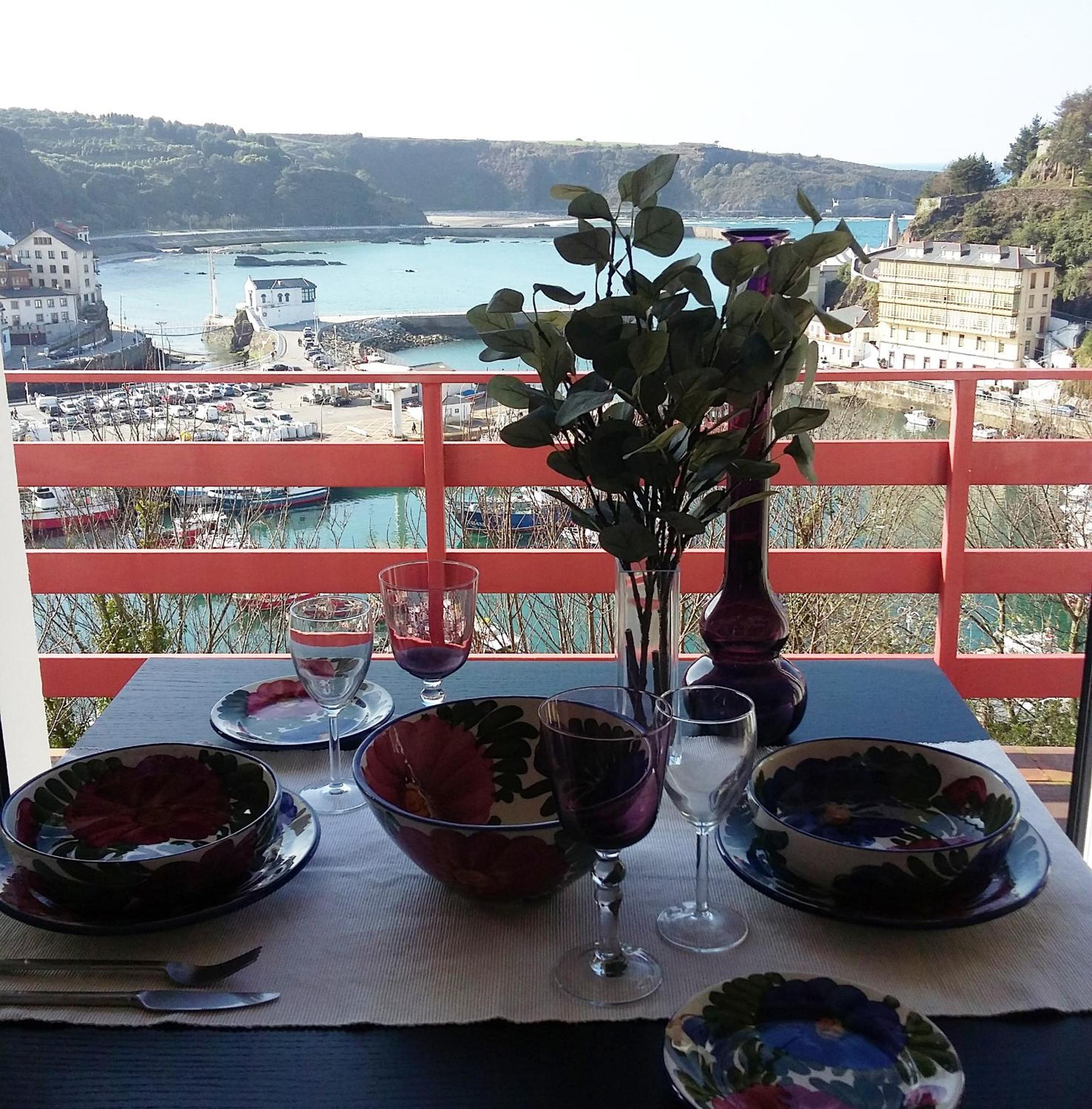 Apartment with Sea View - Photo 6
