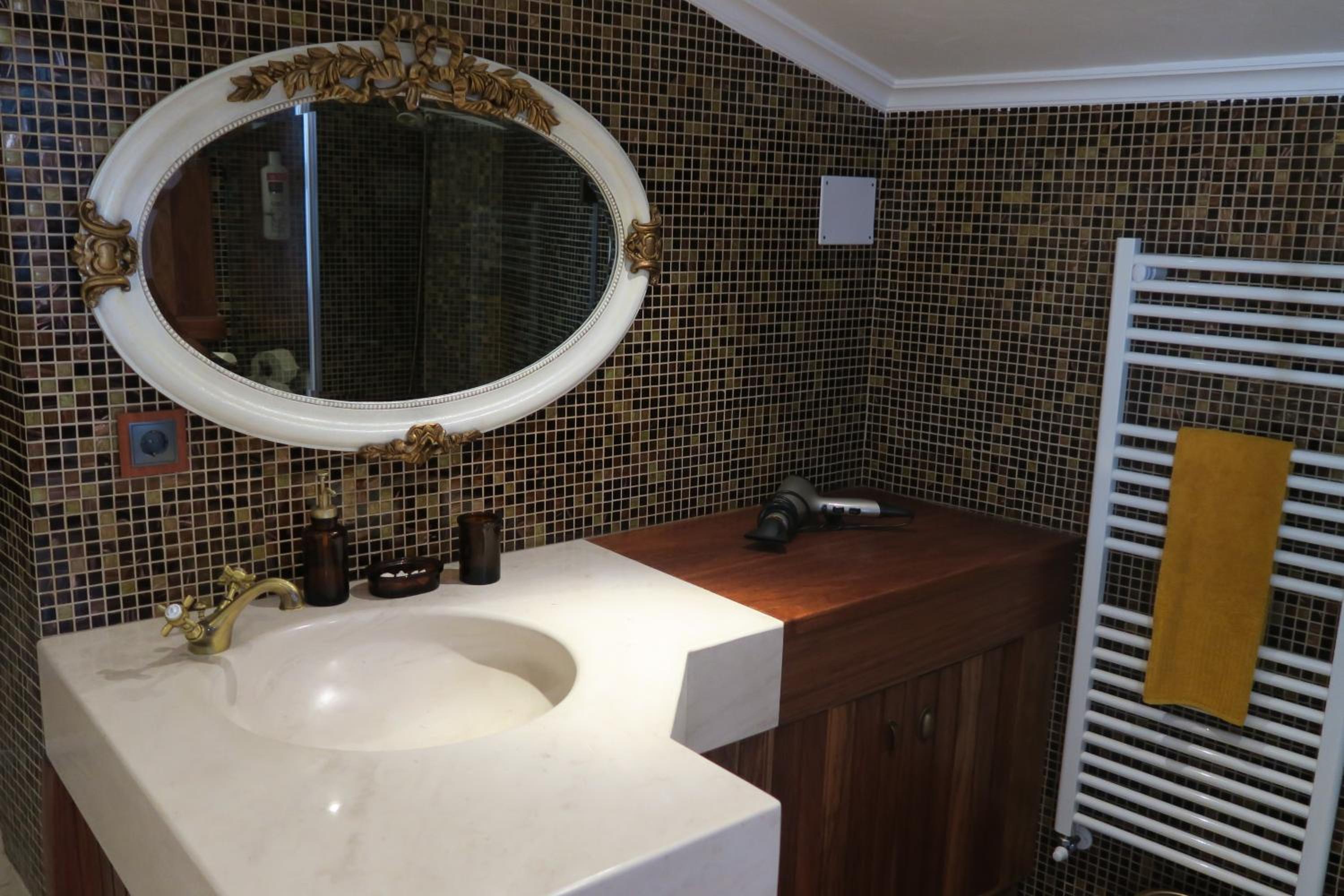 Deluxe Double Room - Photo 6