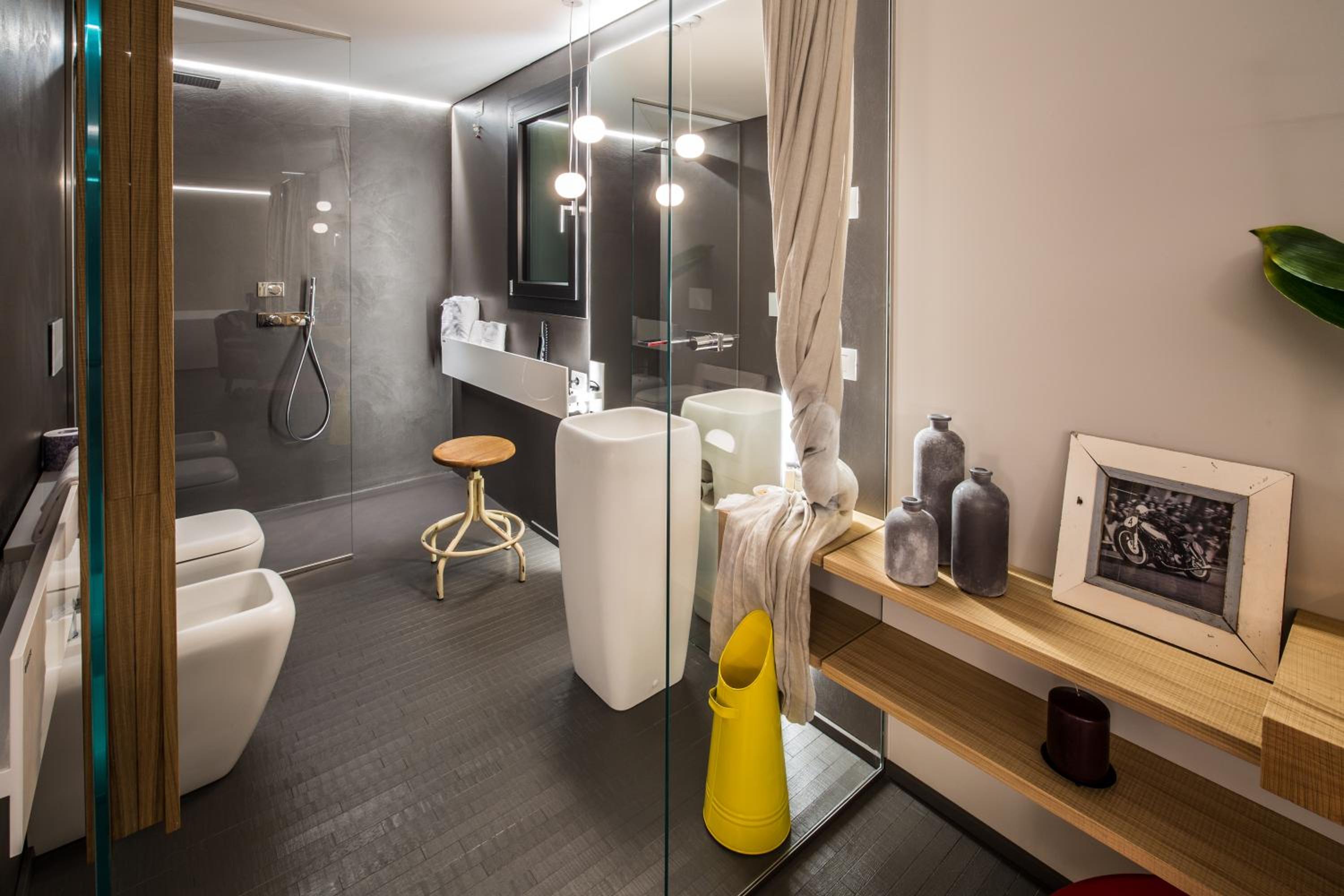 Deluxe Suite photo 2