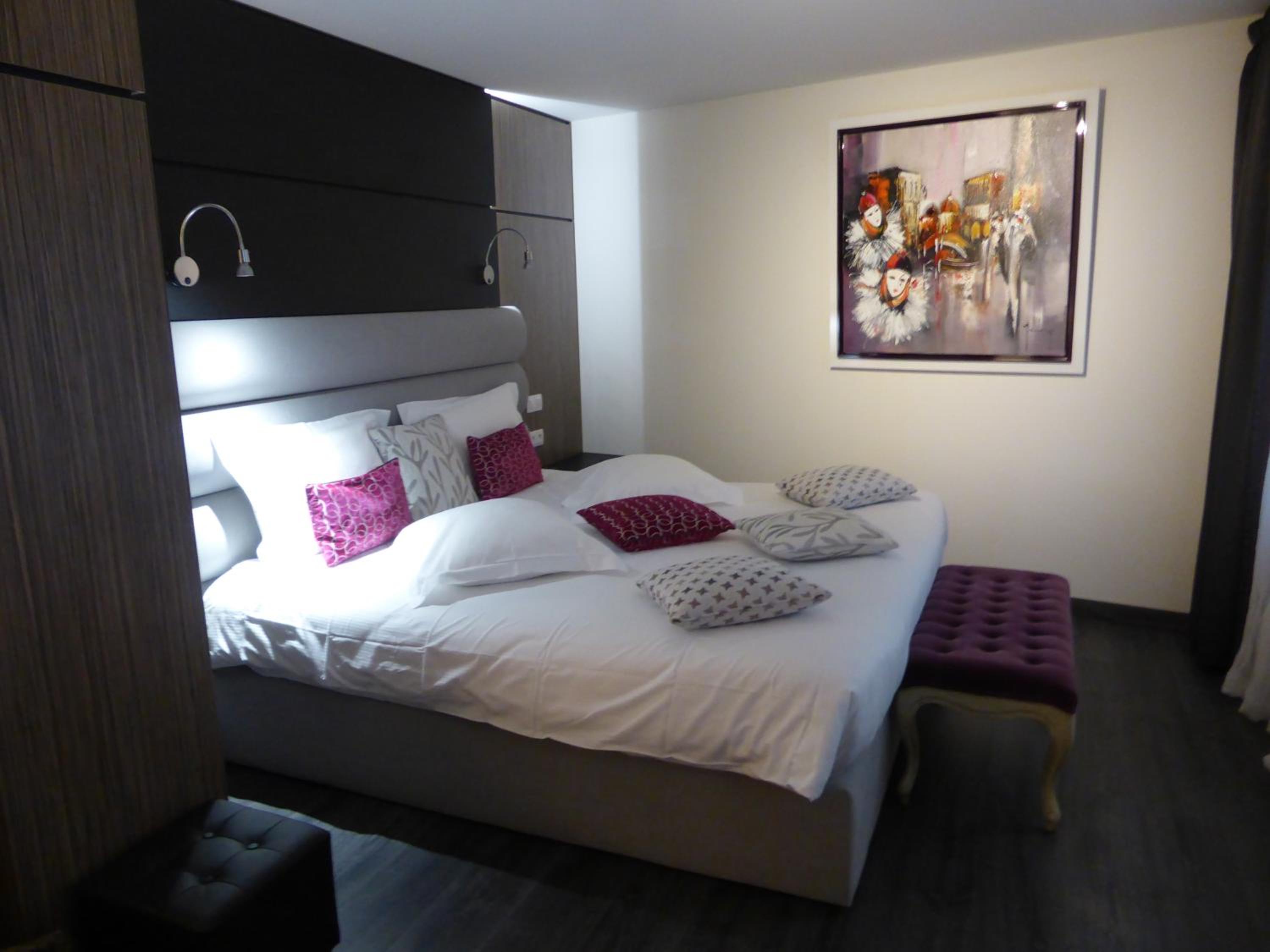 Comfort Suite - Photo 1