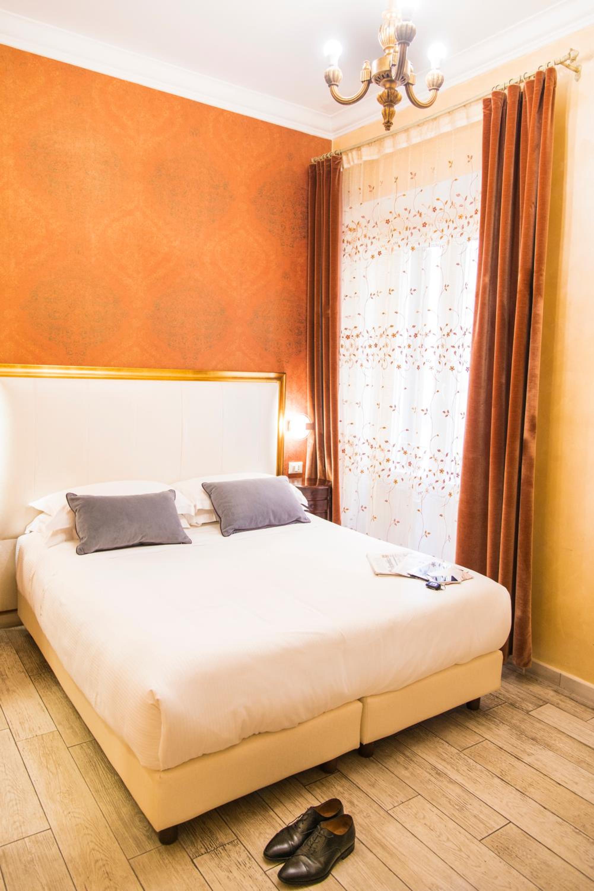 Superior Double or Twin Room photo 3