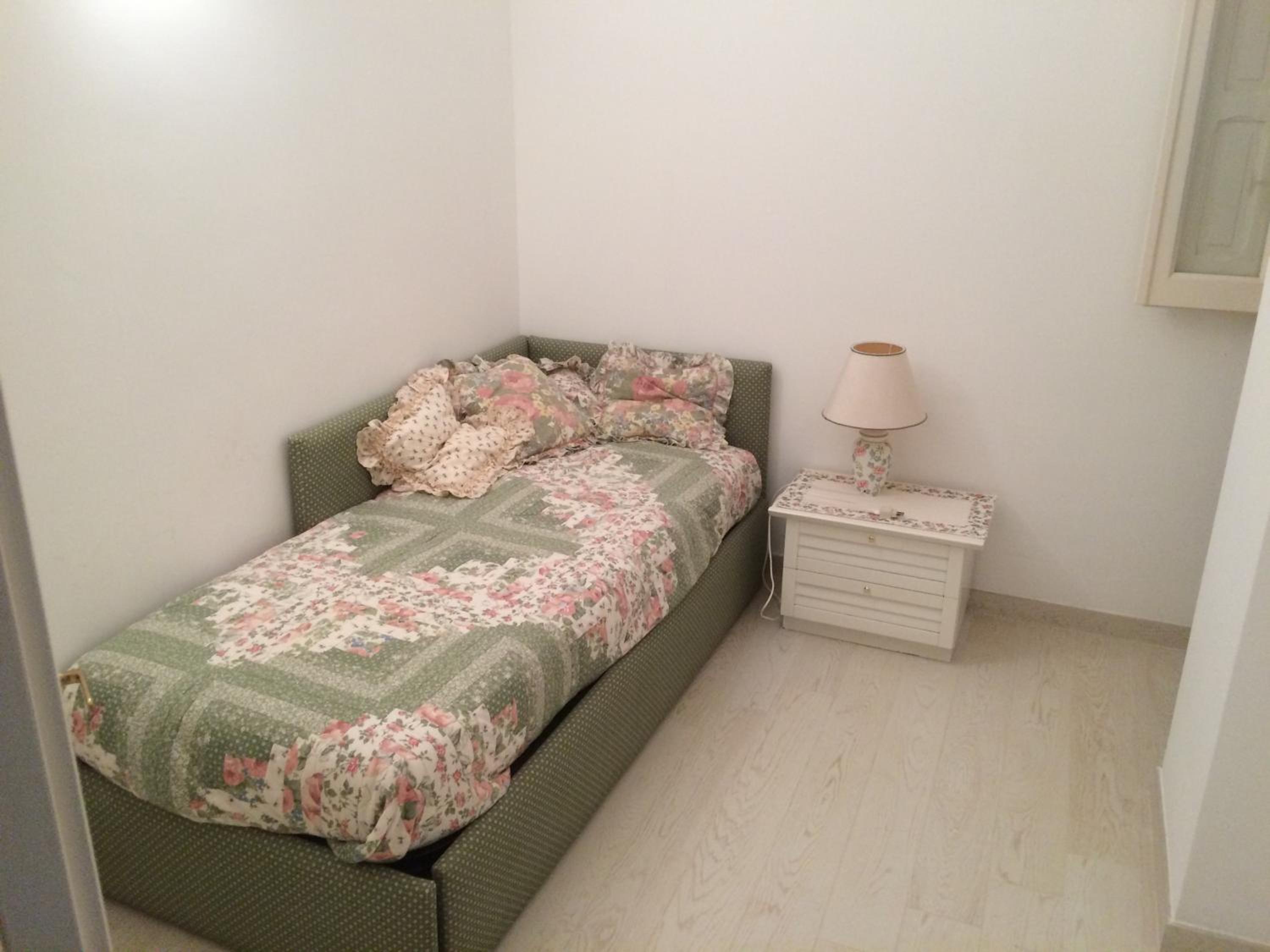 Two-Bedroom House photo 3