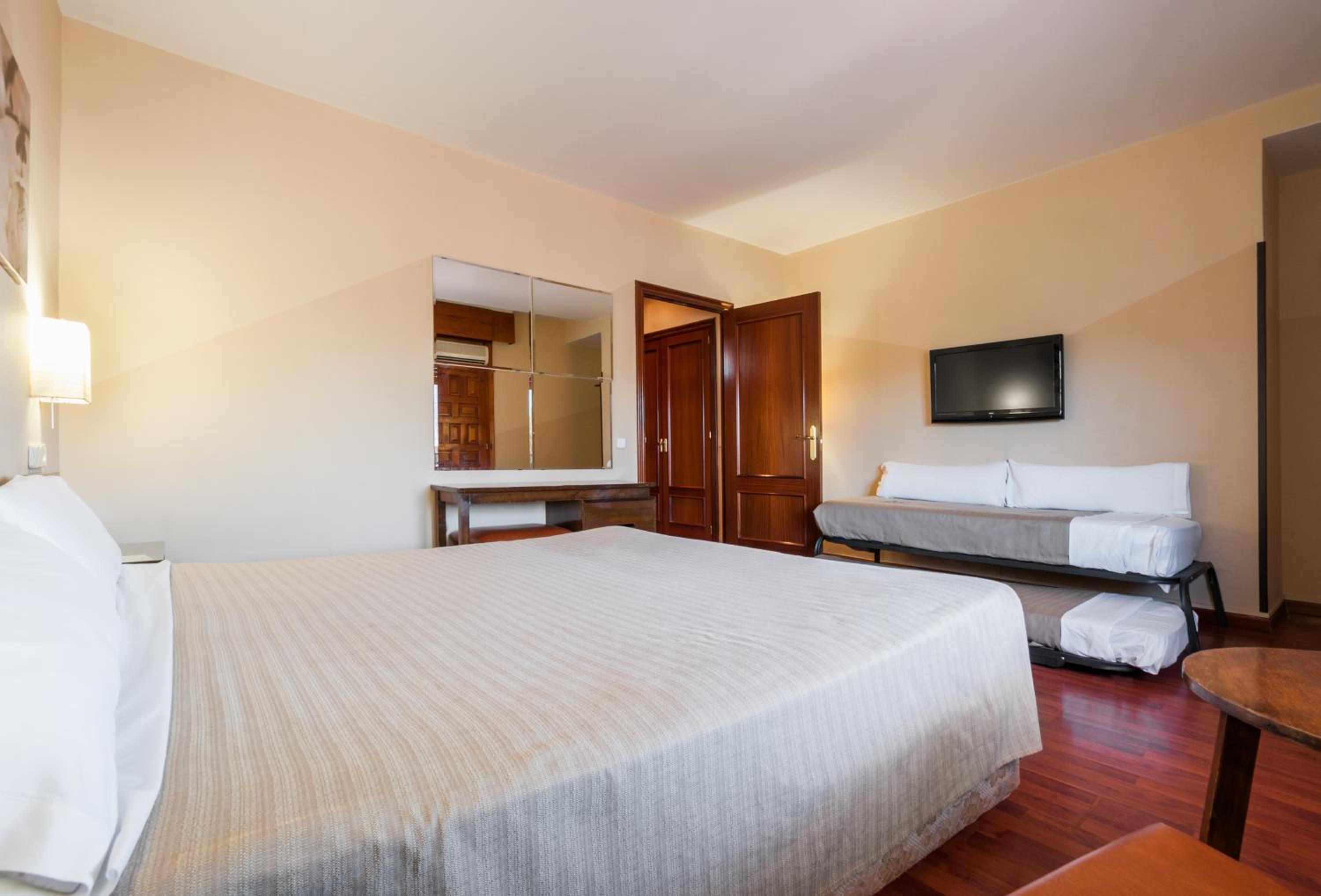 Triple Room photo 2