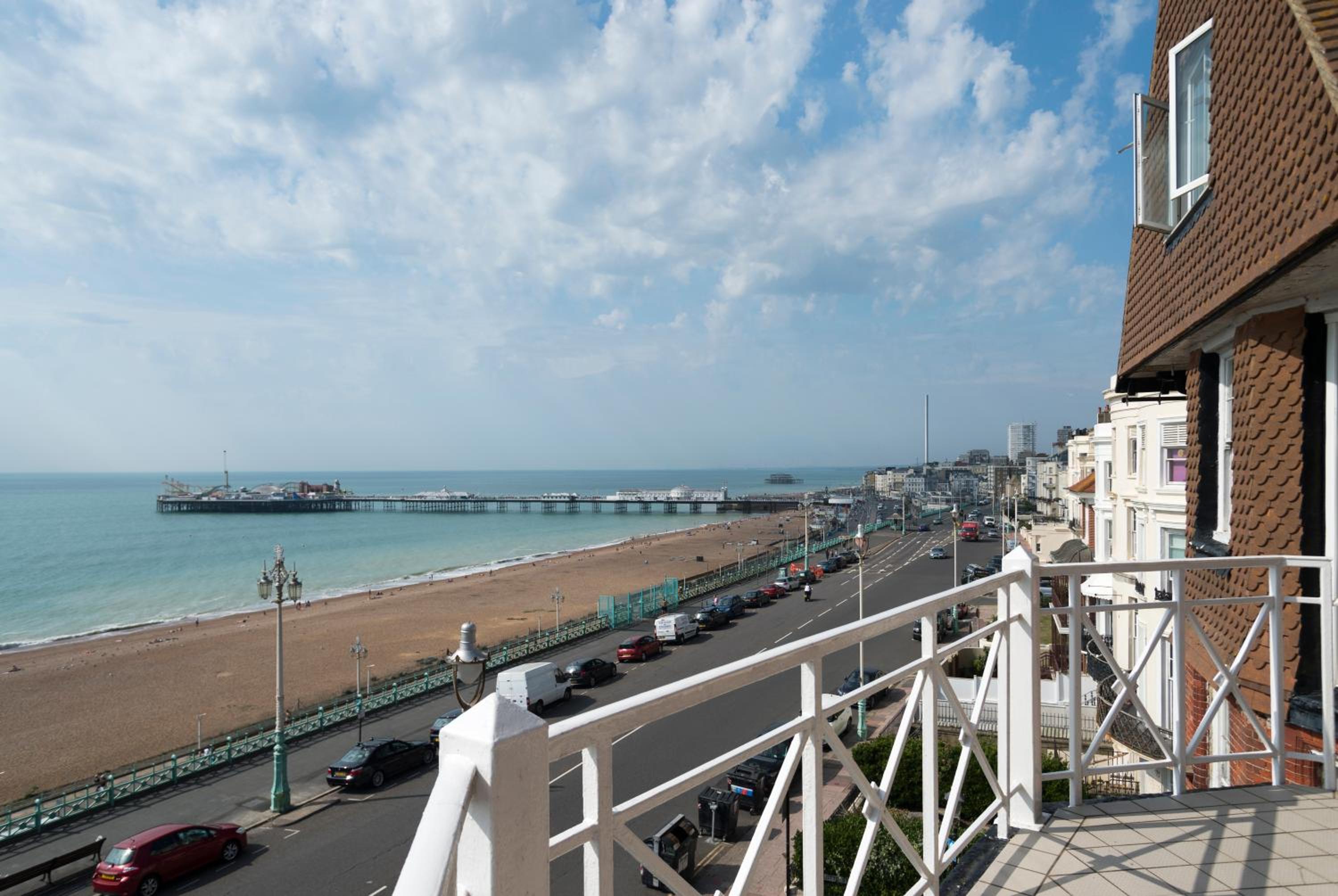 Double Room with Balcony and Sea View - Photo 2