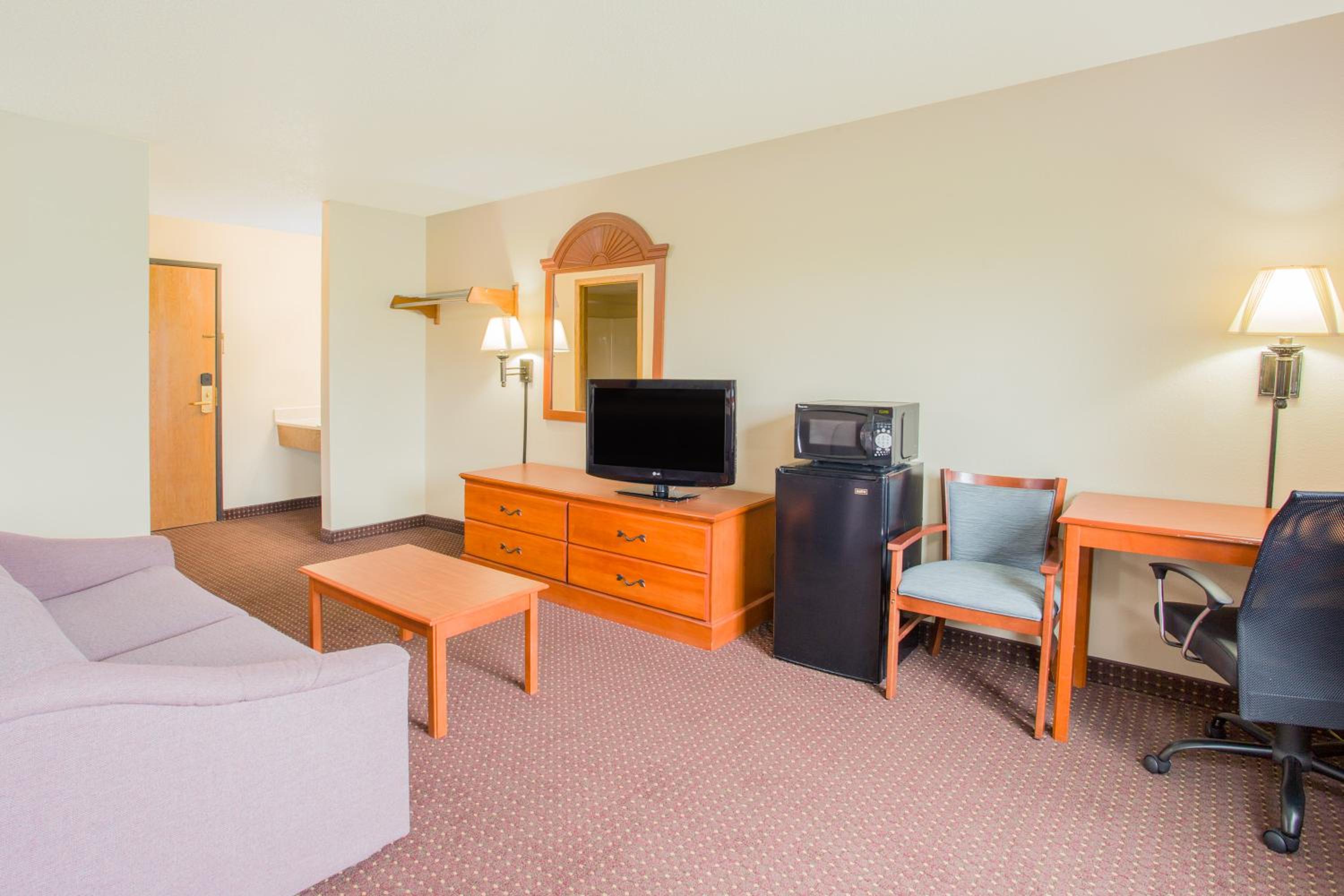 2 Double Beds, 1 King Bed, Studio Suite, Non-Smoking