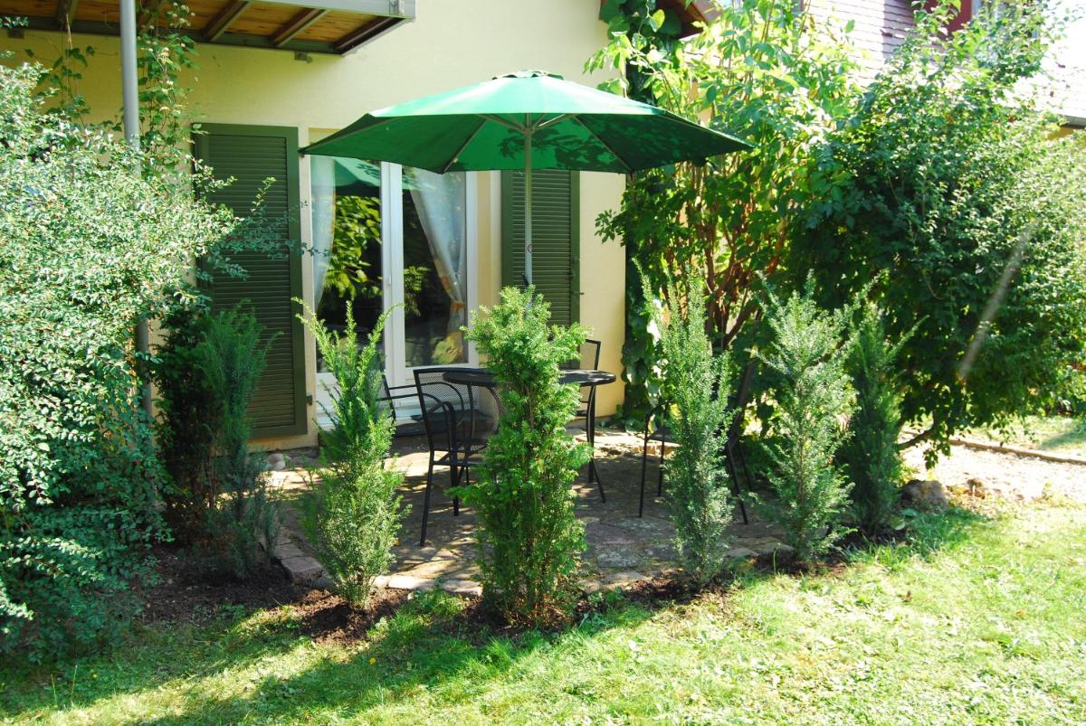 One Bedroom Suite Garden photo 3