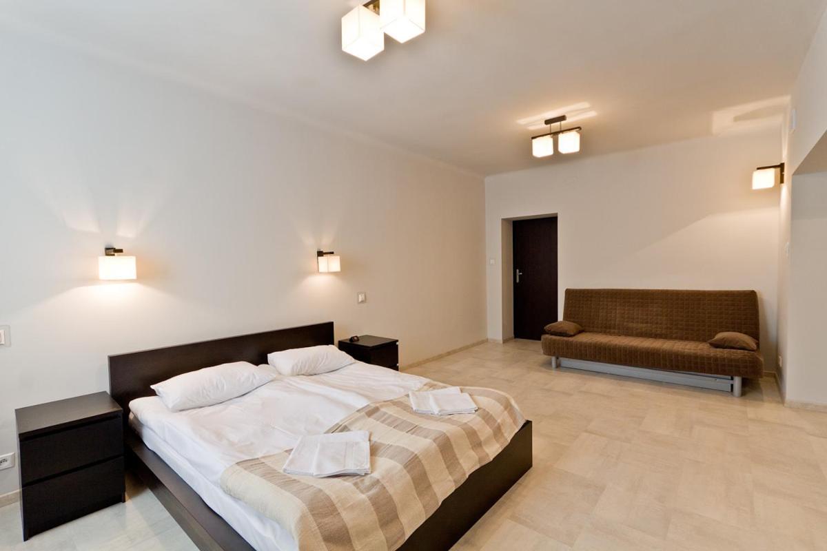 Apartment - Photo 3