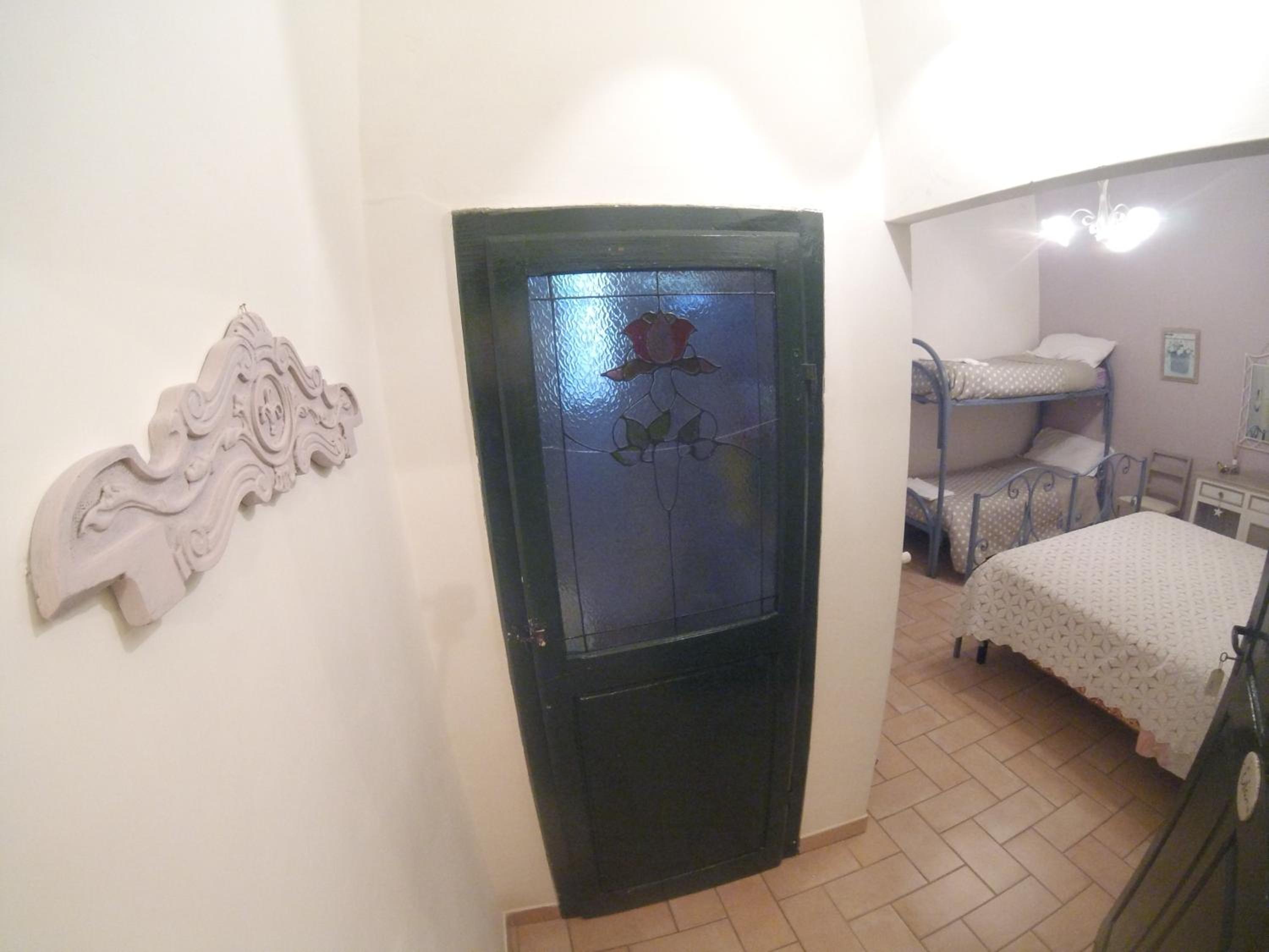 Quadruple Room - Photo 6