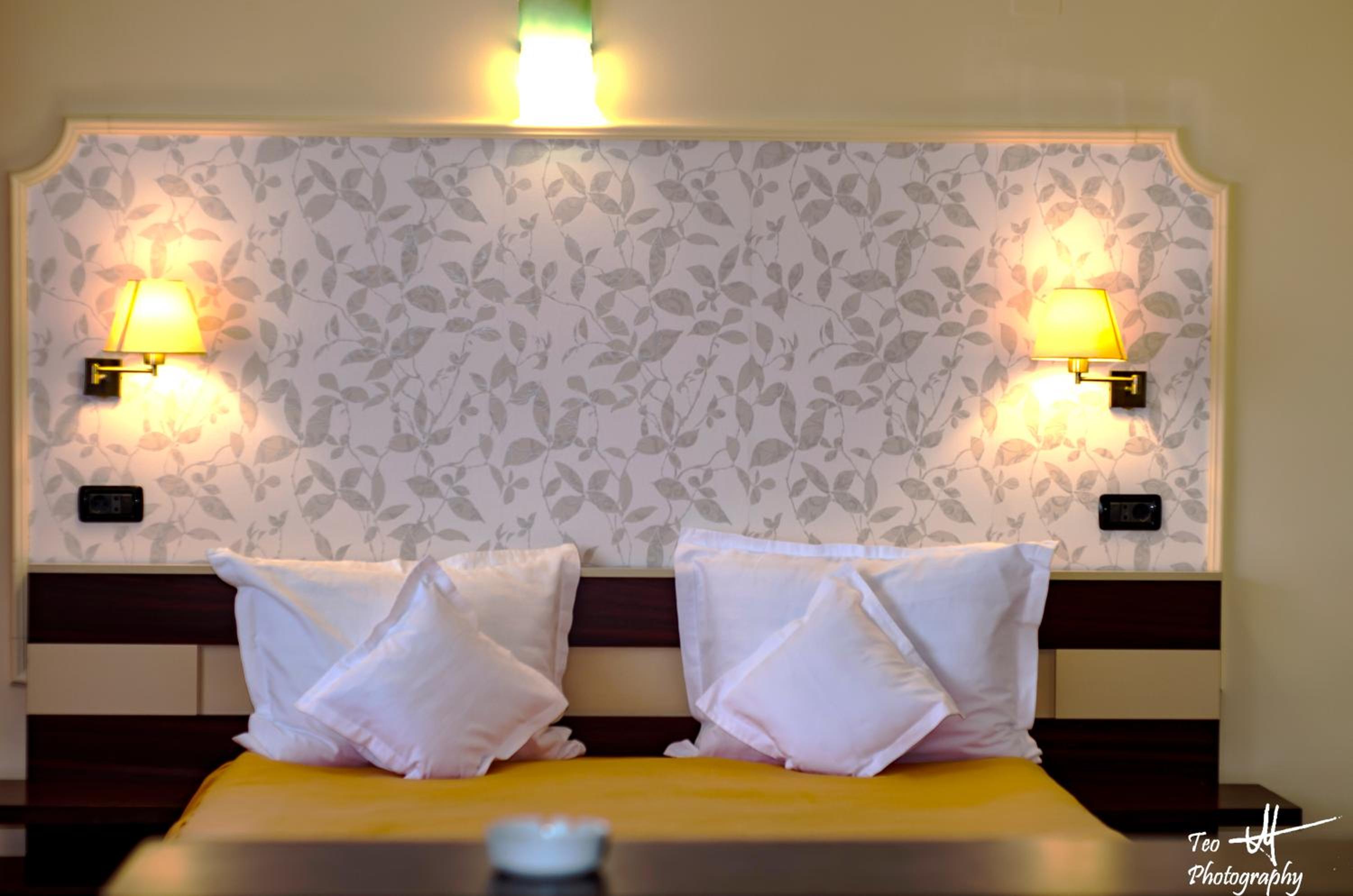 Double Room - Photo 3
