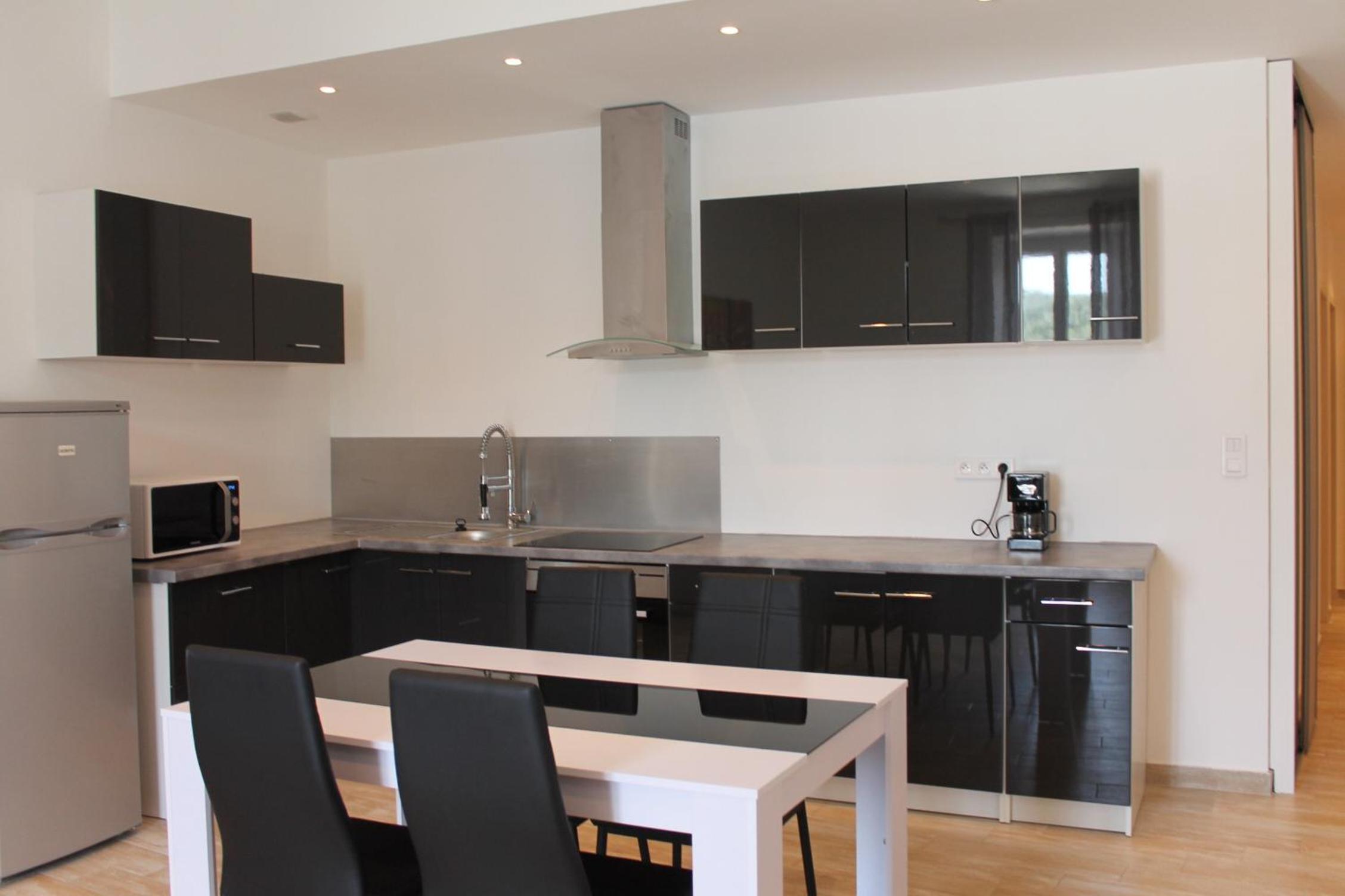 Two-Bedroom Apartment - Photo 12