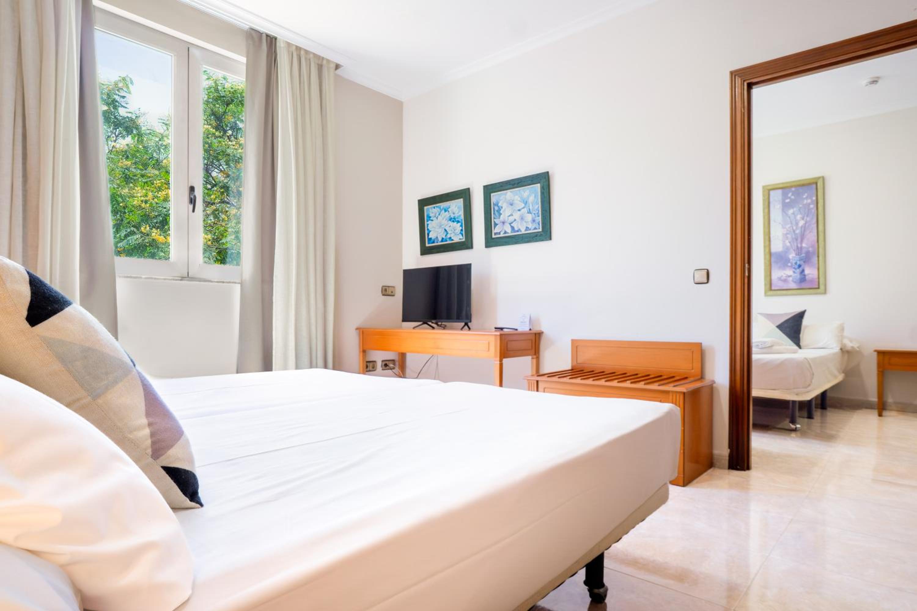 Economy Quadruple Room