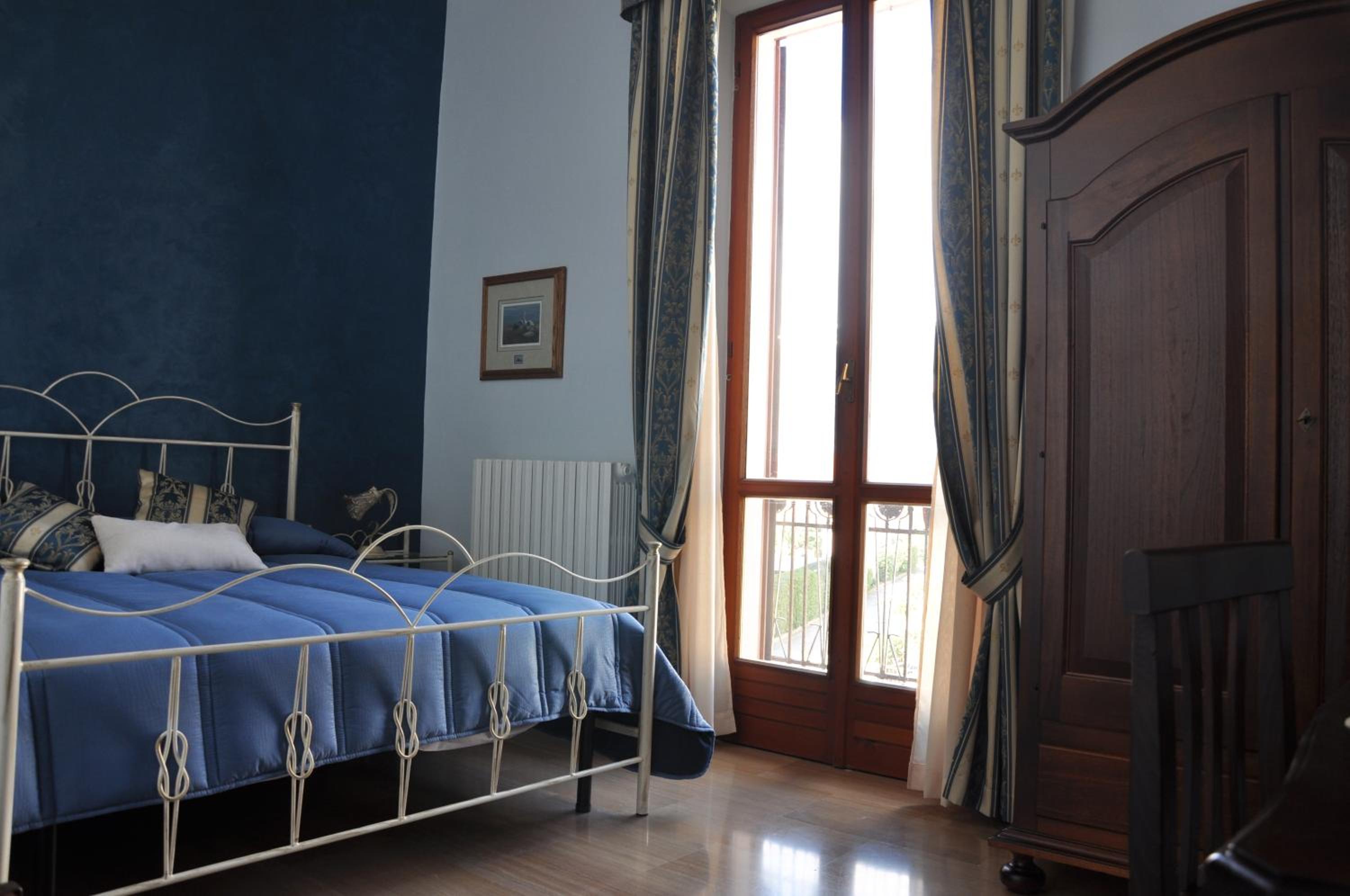 King Room with Spa Bath photo 1