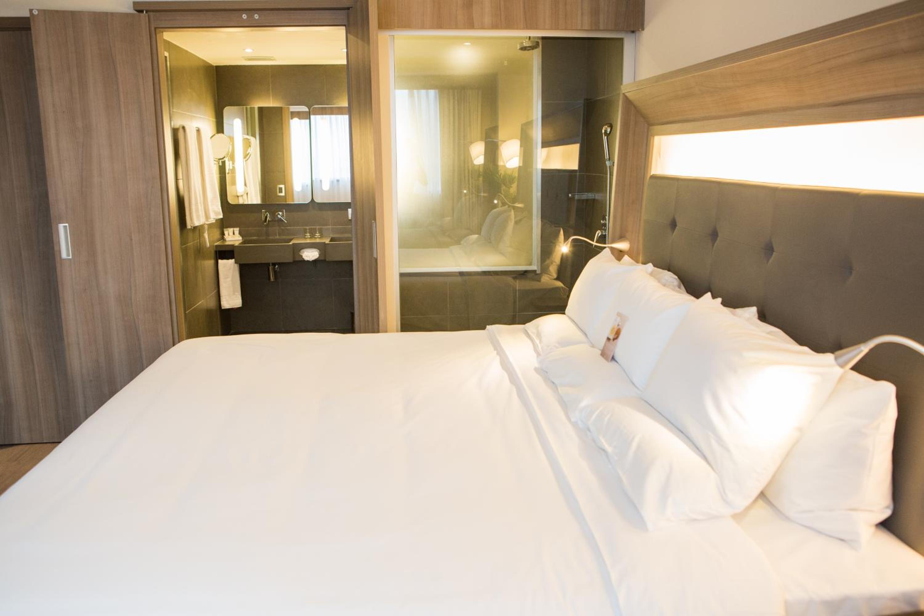 Standard Apartment with One Double Bed