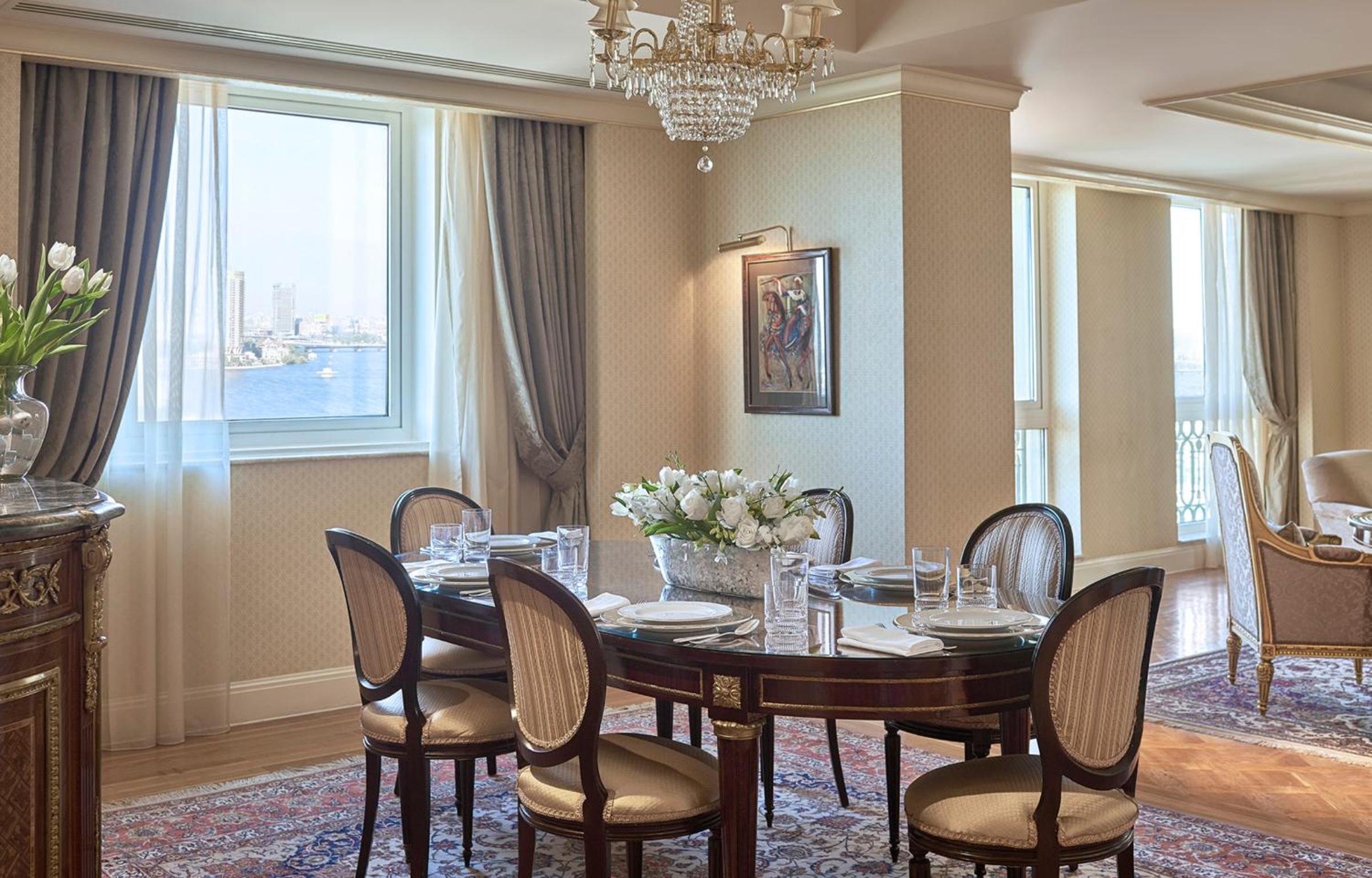 Presidential Suite - 2 King and 2 Twin Beds