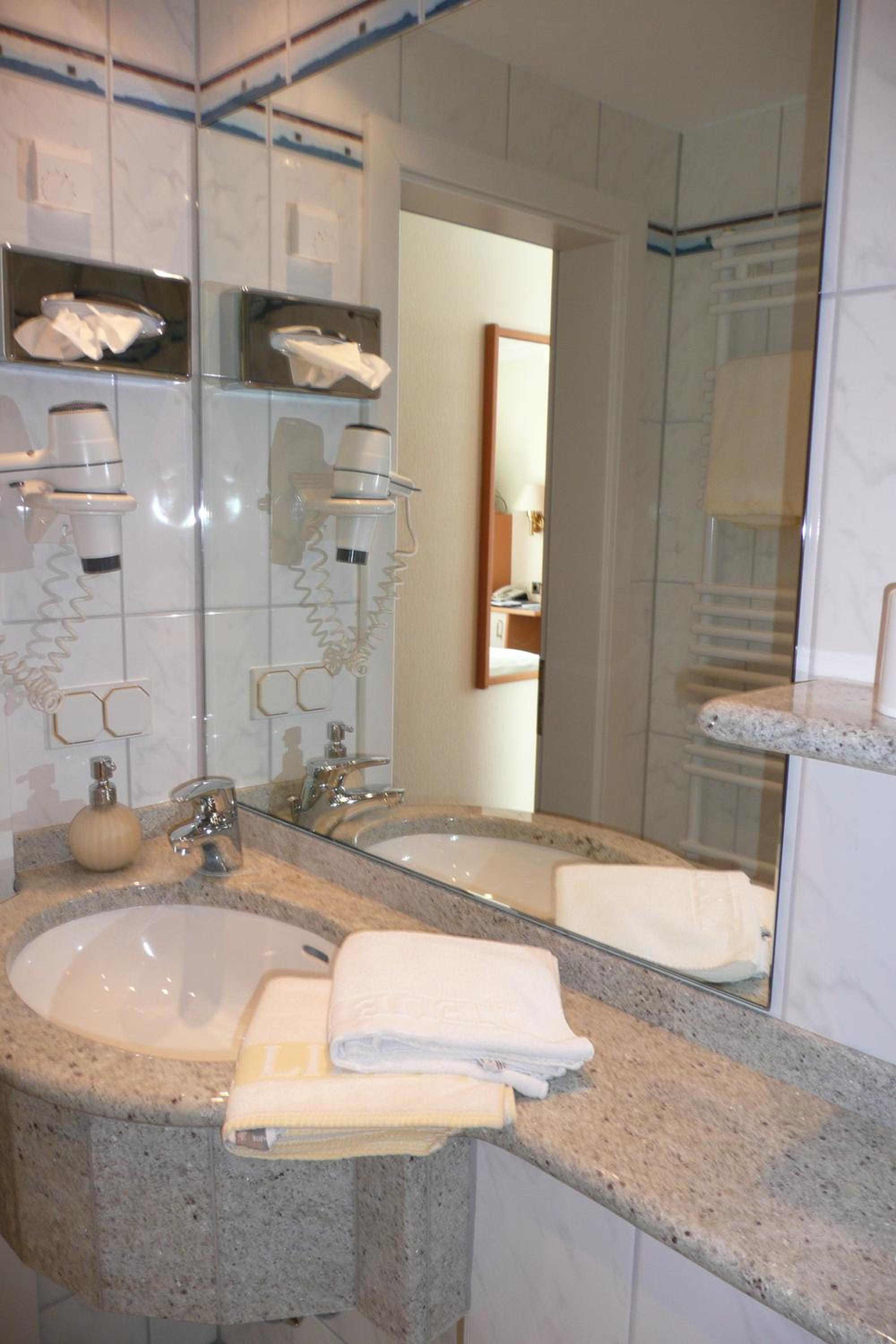 Basic Double Room - Photo 4