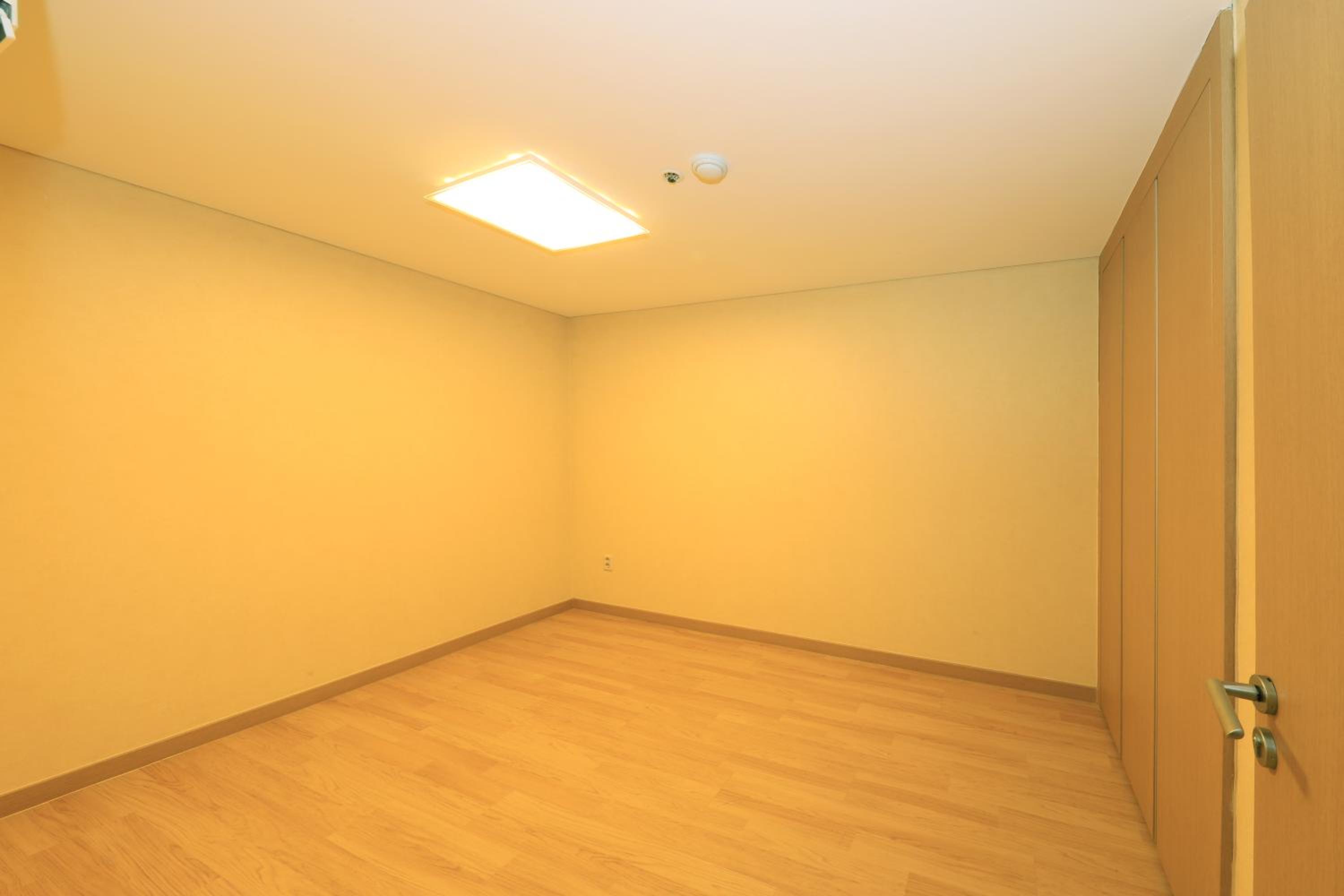Family Twin Room with Ocean View - Photo 4
