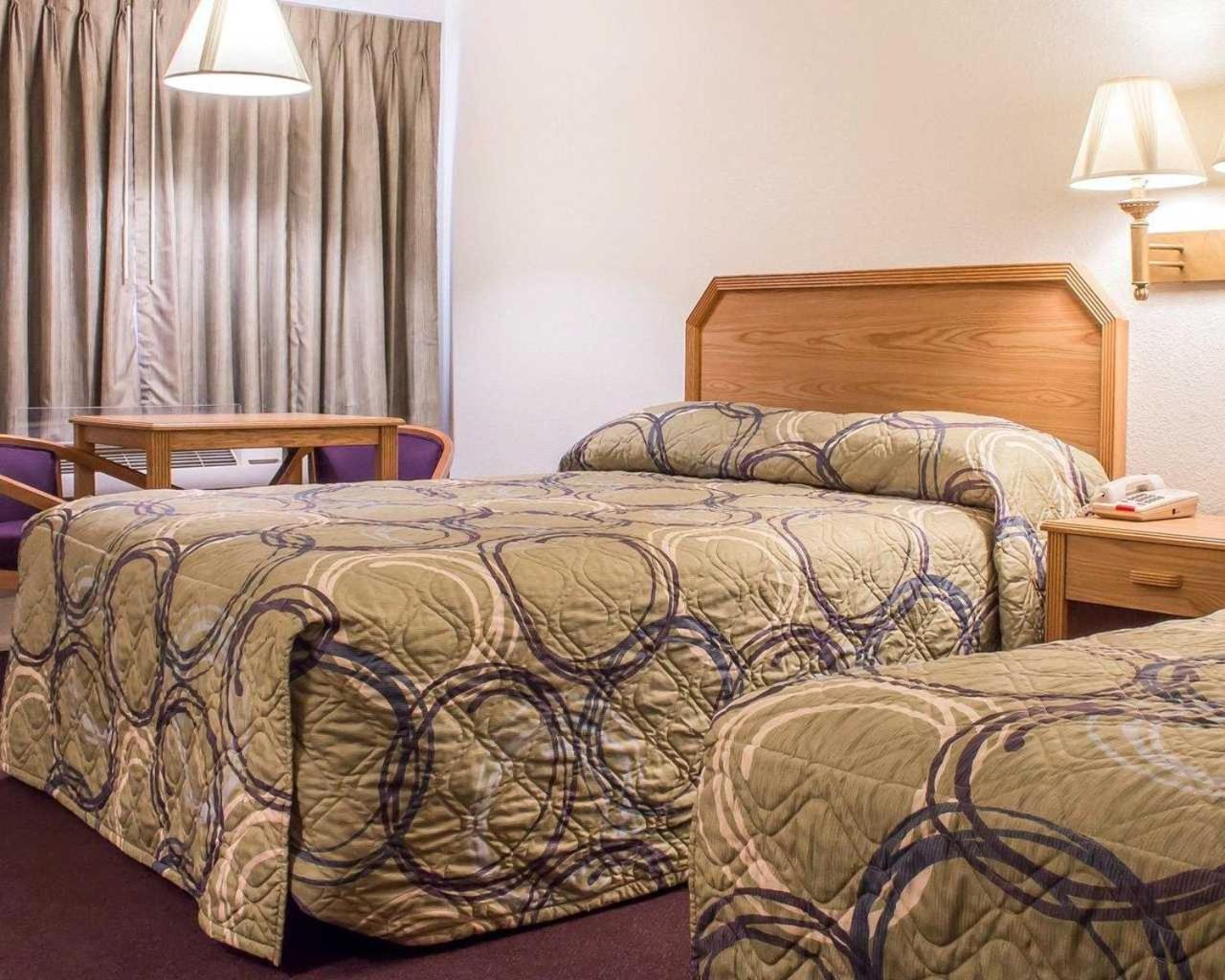 Queen Room with Two Queen Beds - Non-Smoking
