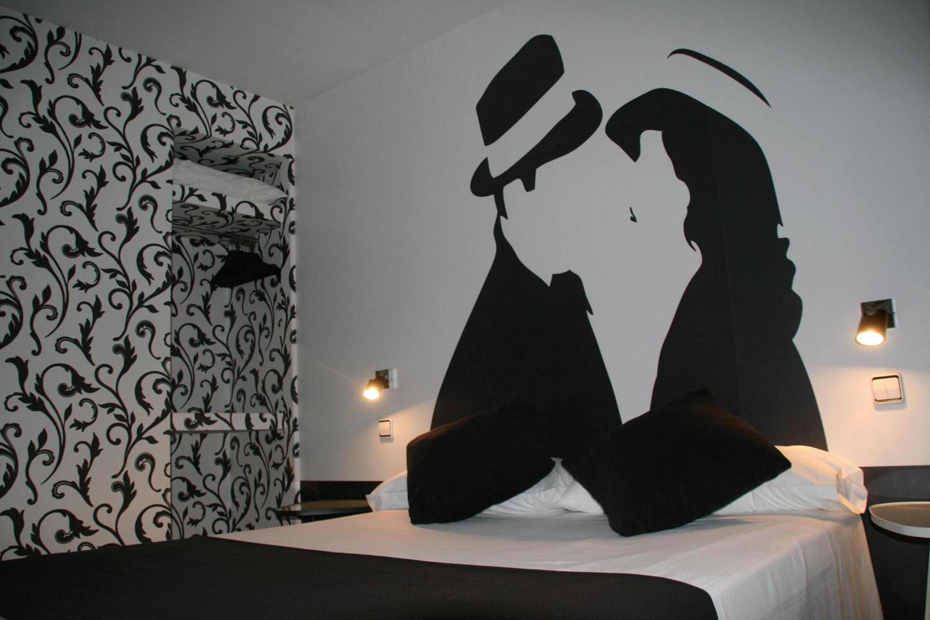 Double Room - Photo 20