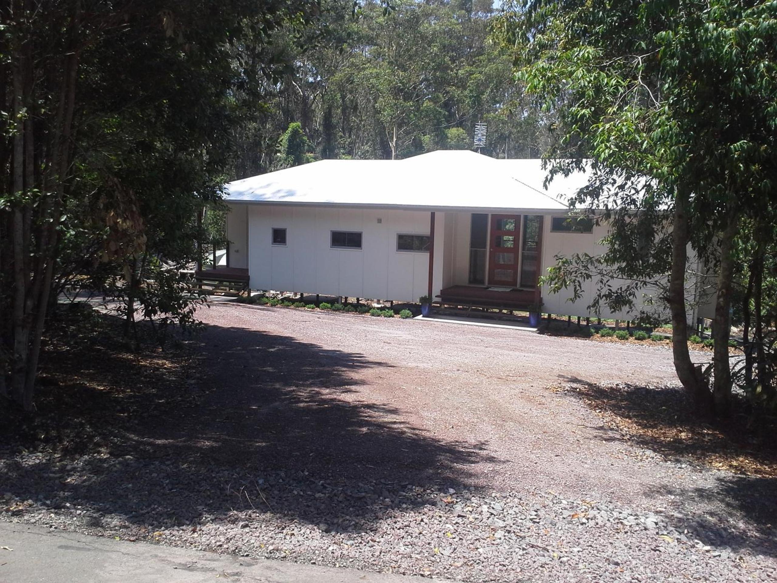 Two-Bedroom House - Photo 16