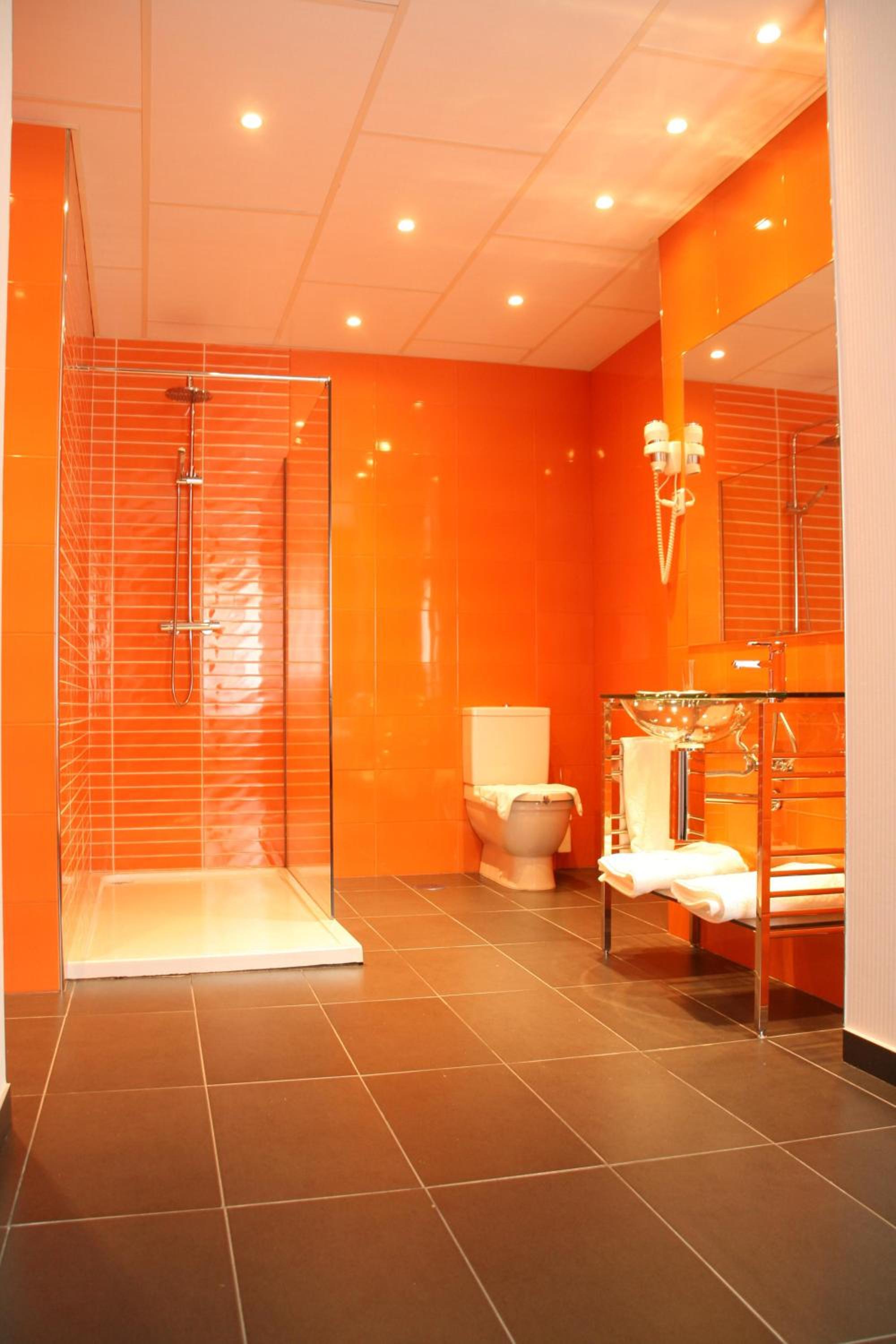 Deluxe Double or Twin Room - Photo 6