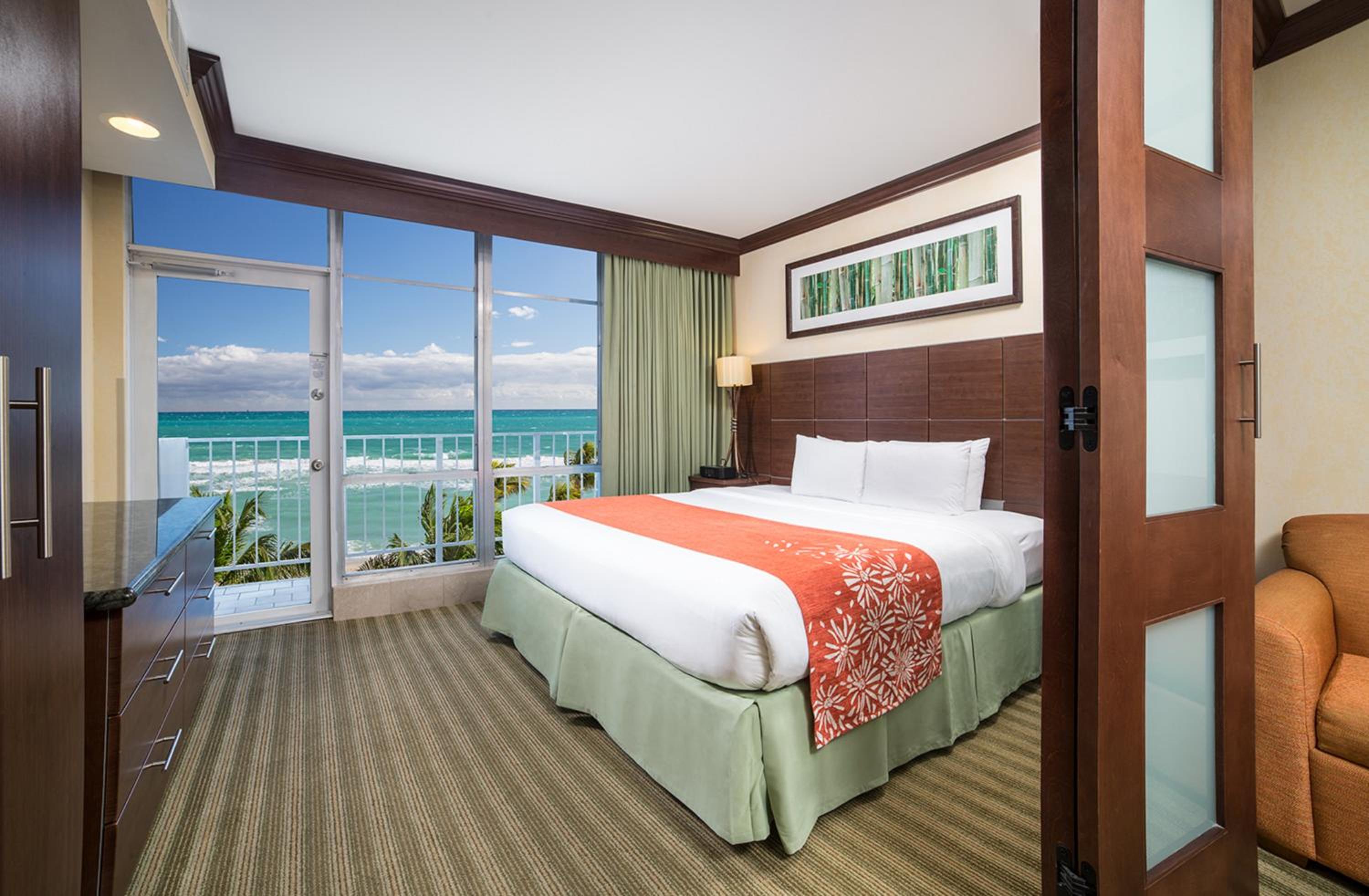 One-Bedroom Suite With Ocean Front View