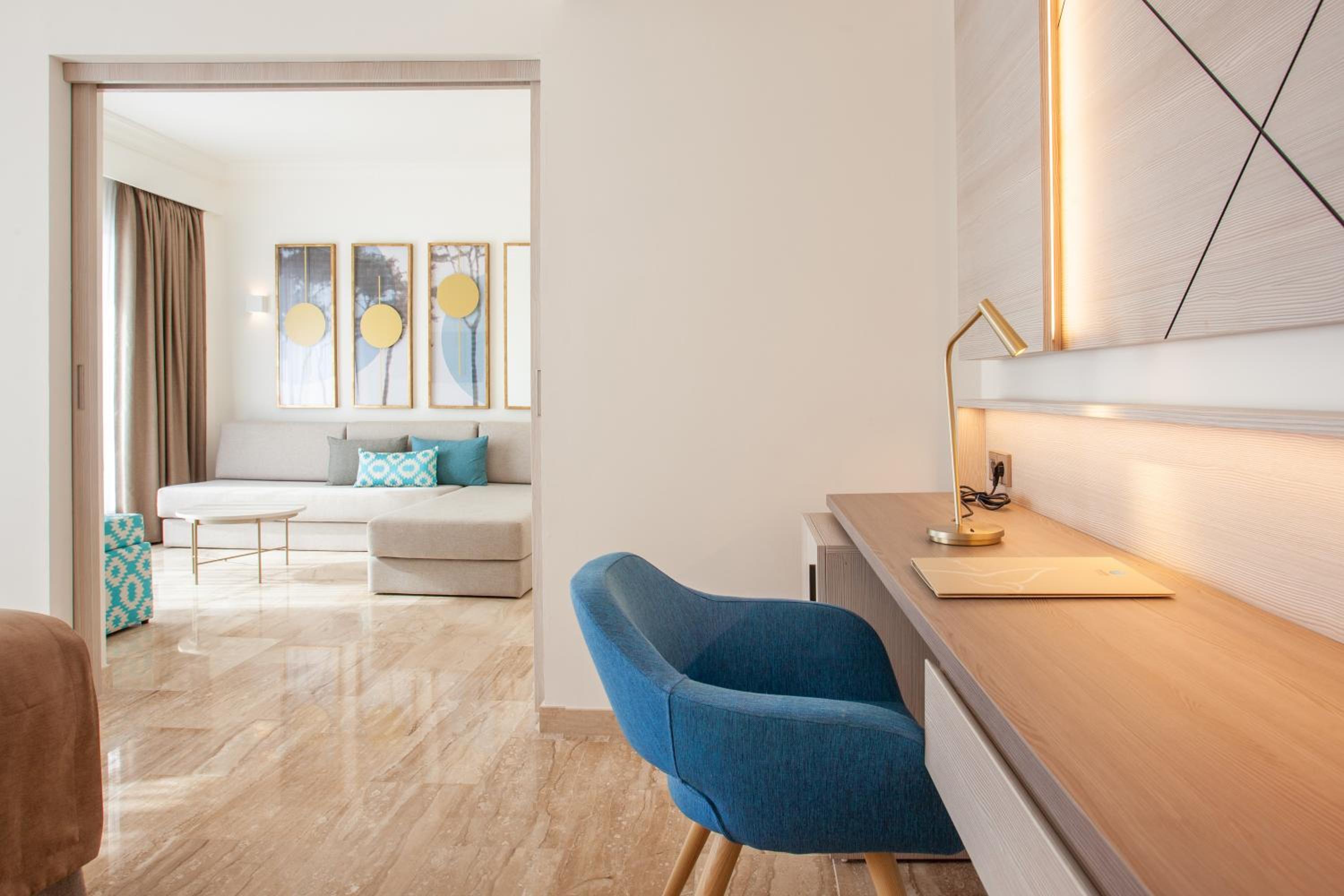 Deluxe Room with Side Sea View