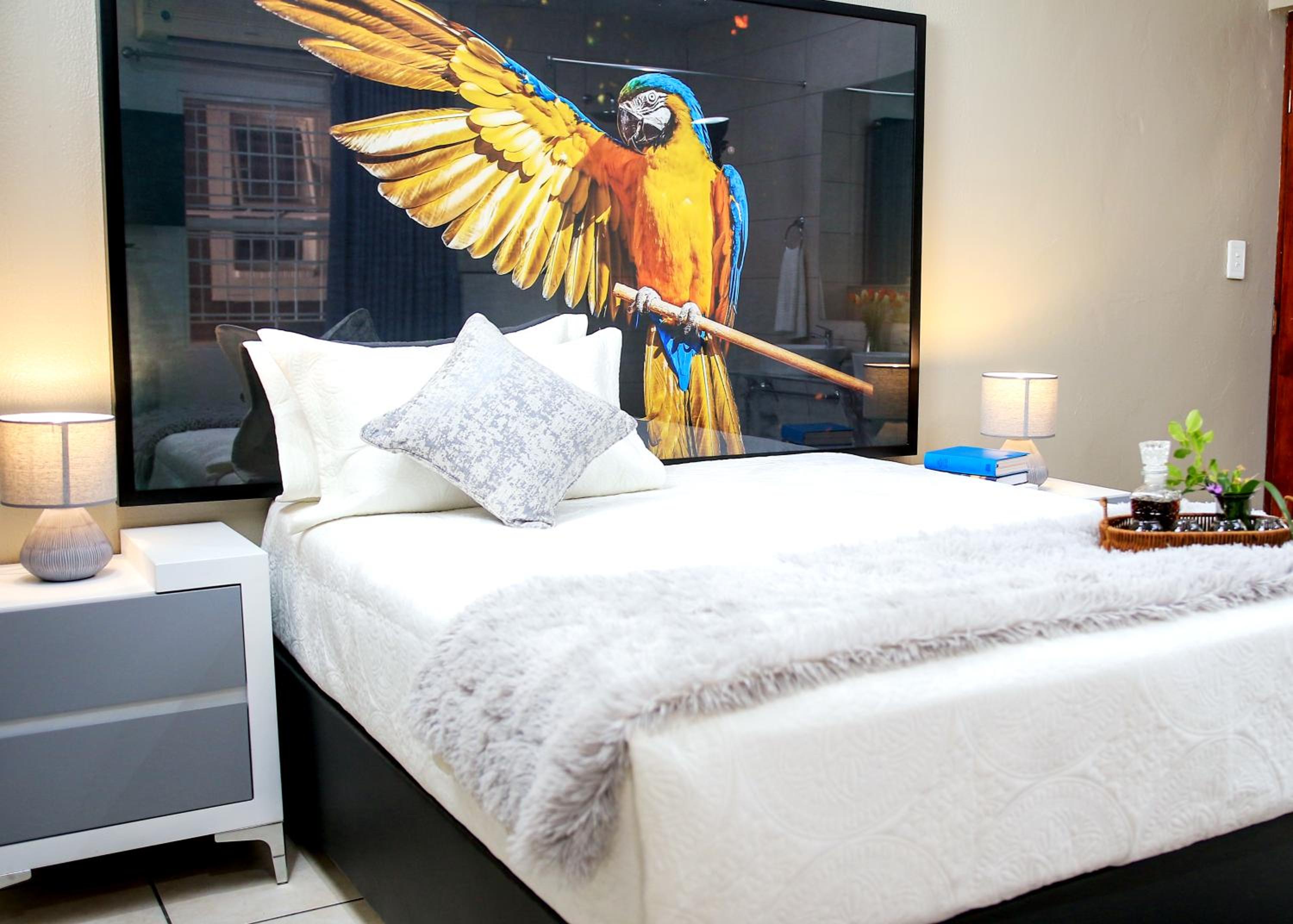 Deluxe Queen Room