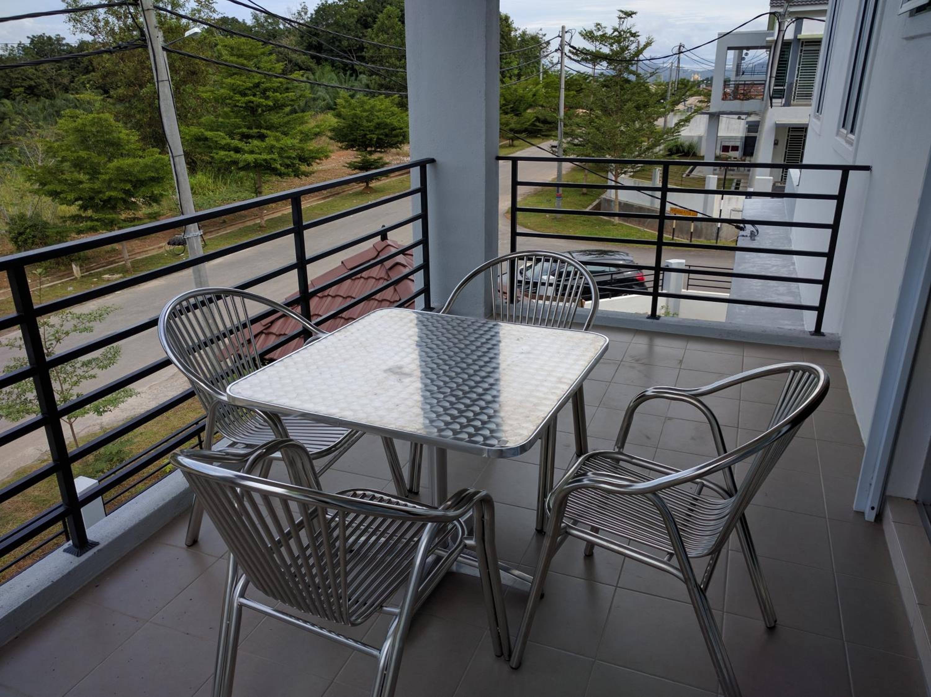 Four-Bedroom House photo 2