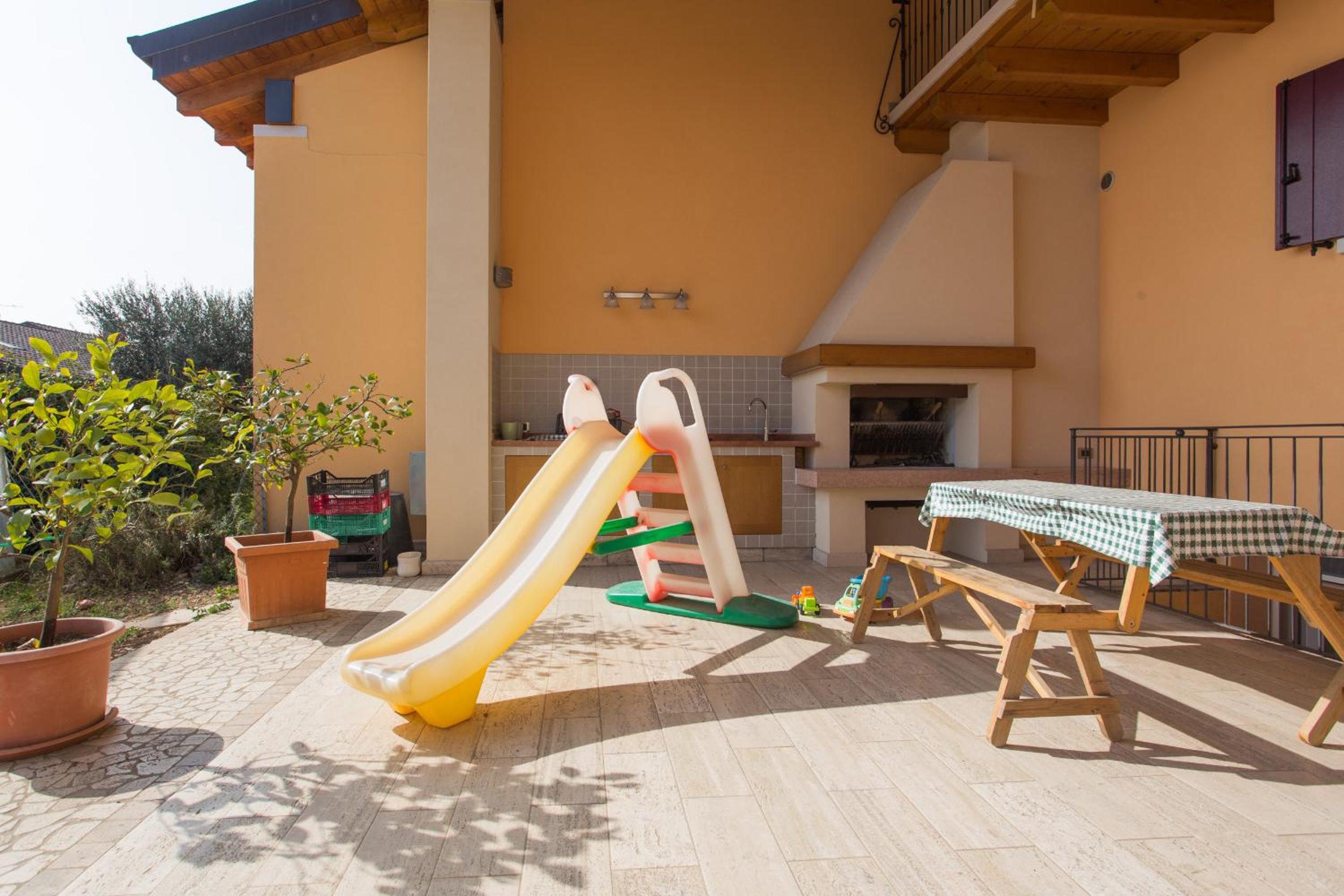 Apartment with Terrace photo 3