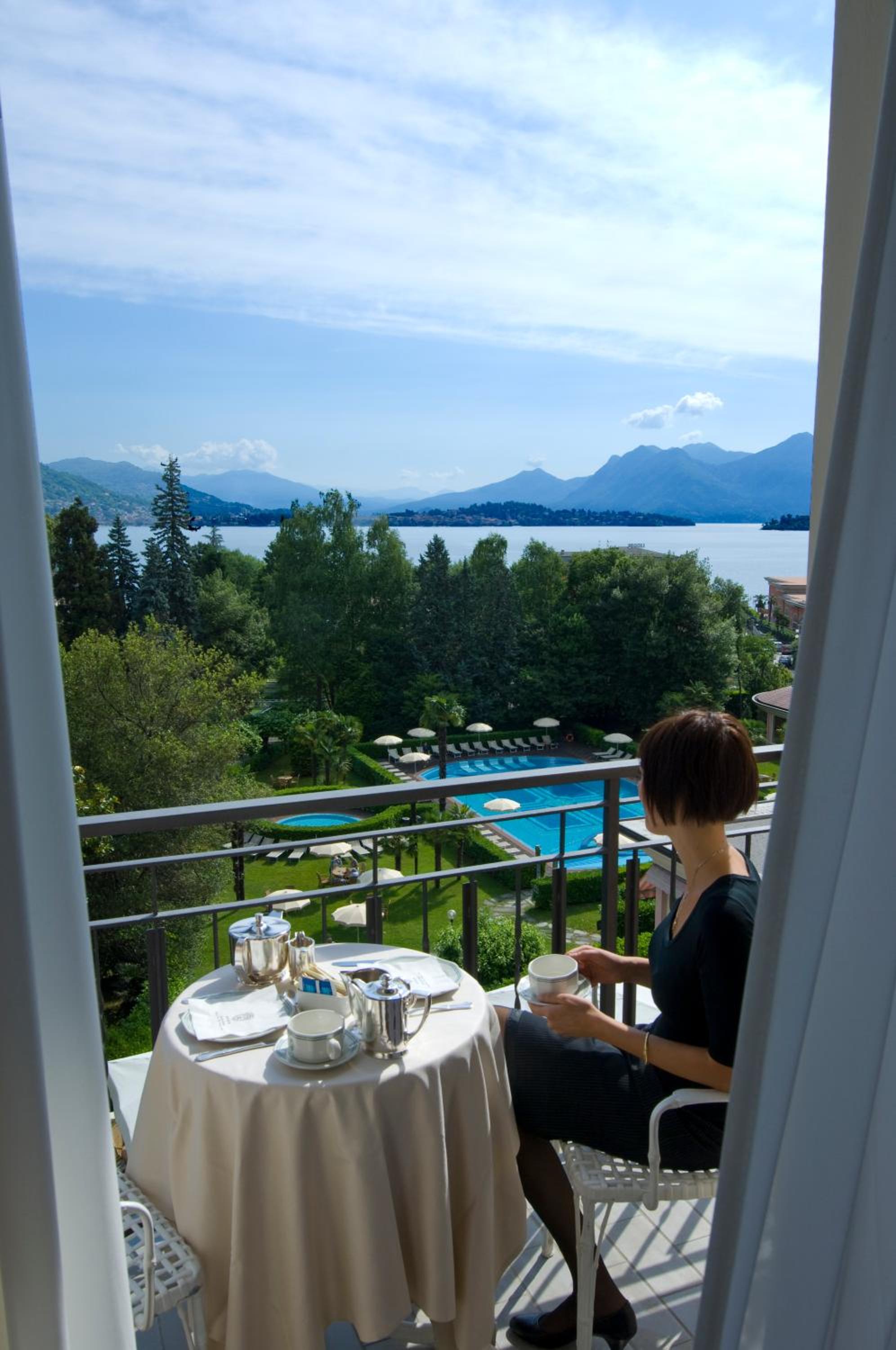 Deluxe Double or Twin Room - Pool or Lake Side - Photo 11