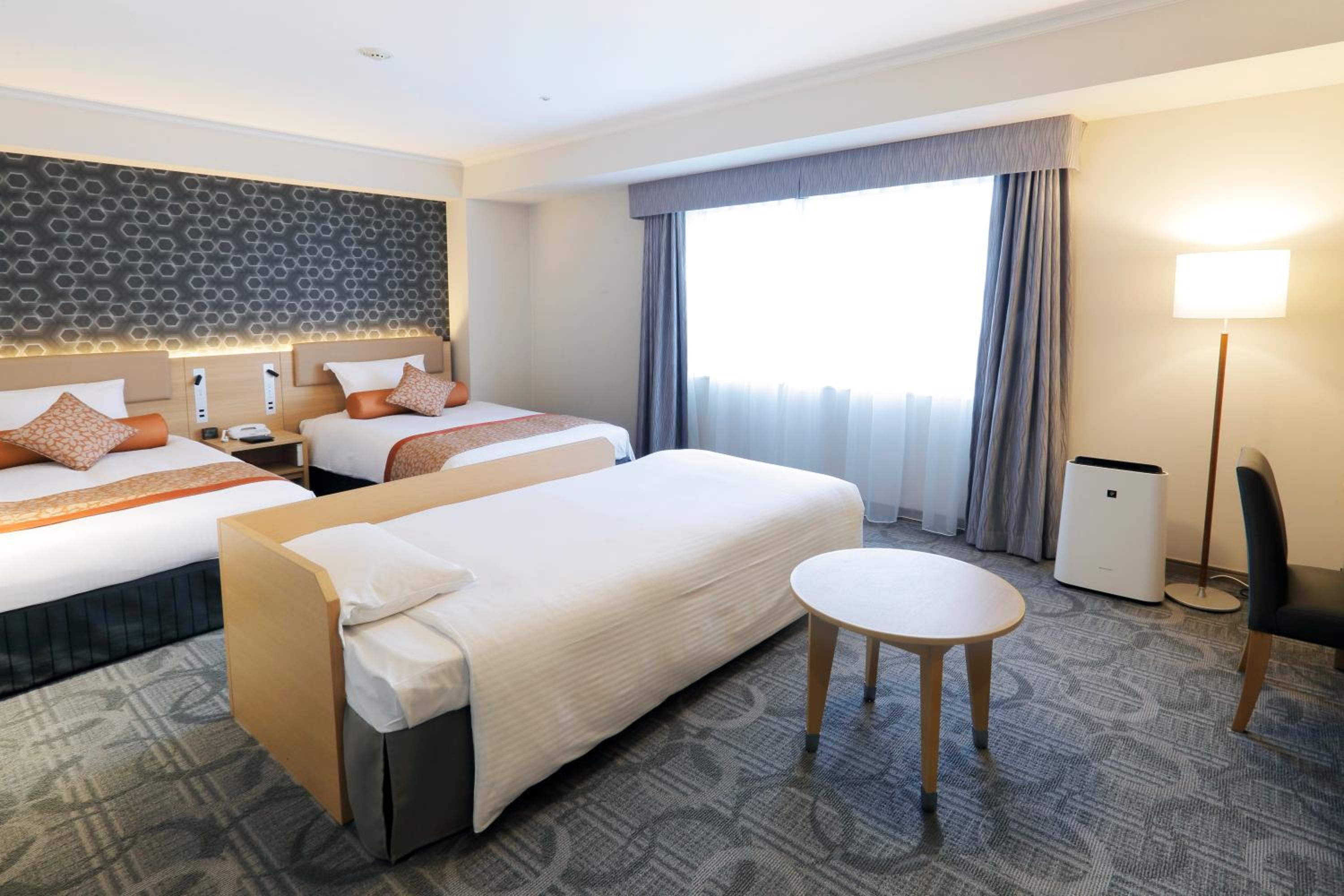 Superior Twin Room with Extra Bed - Non-Smoking - Excel View Floor - Photo 4