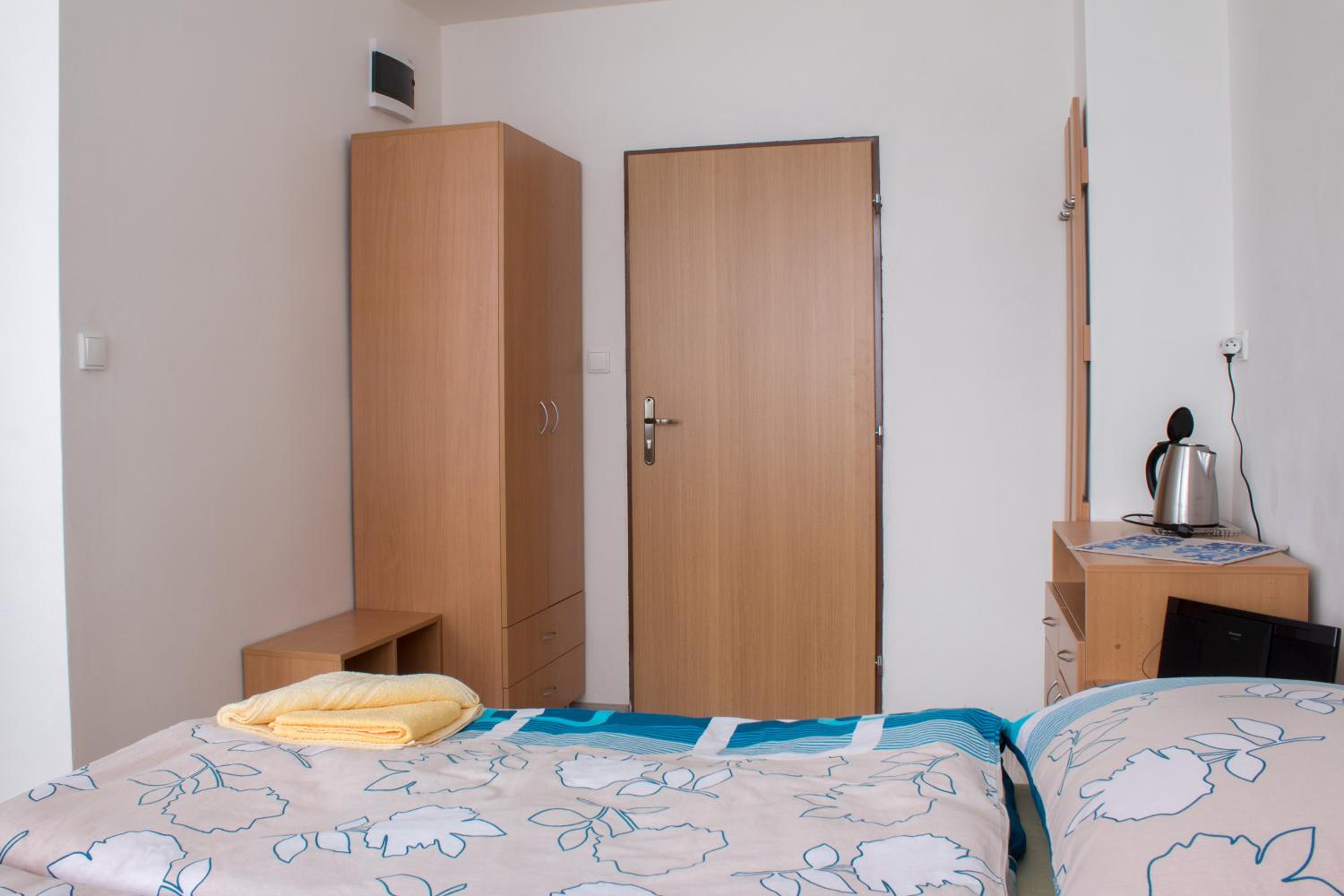 Standard Twin Room photo 2