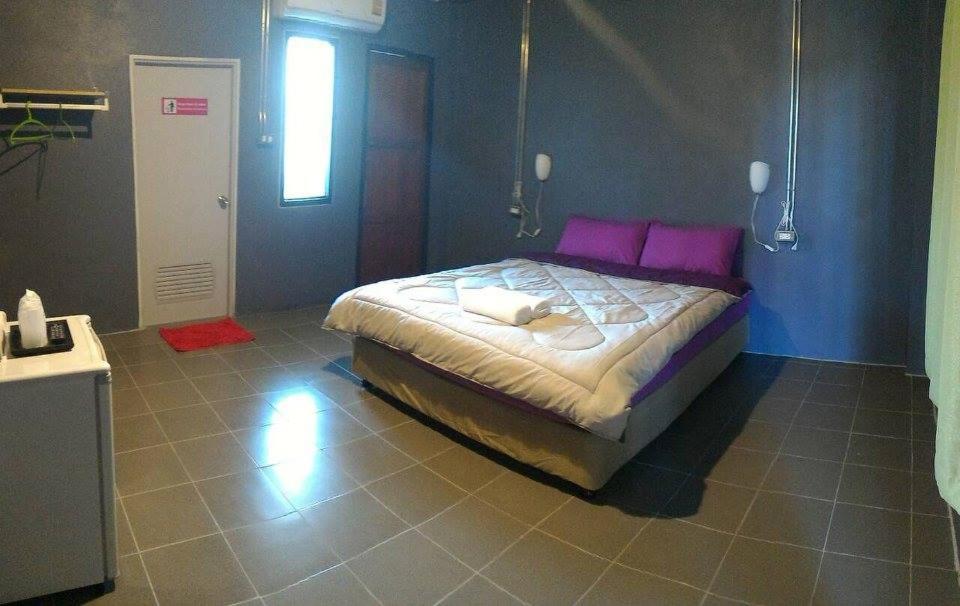 Budget Double Room photo 3
