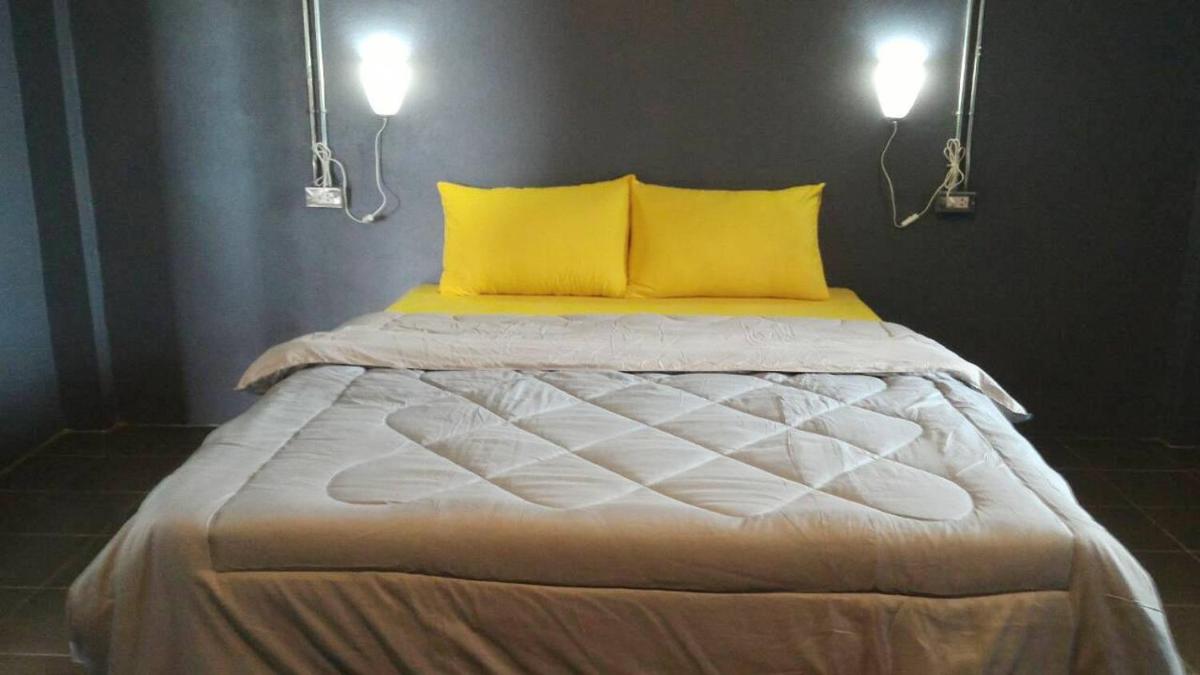 Budget Double Room photo 2